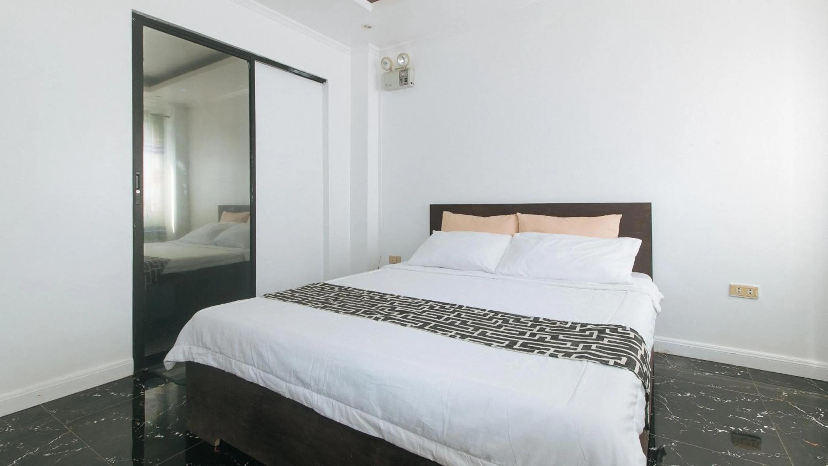 Bed in Stay Inn Station 2 Boracay by RedDoorz