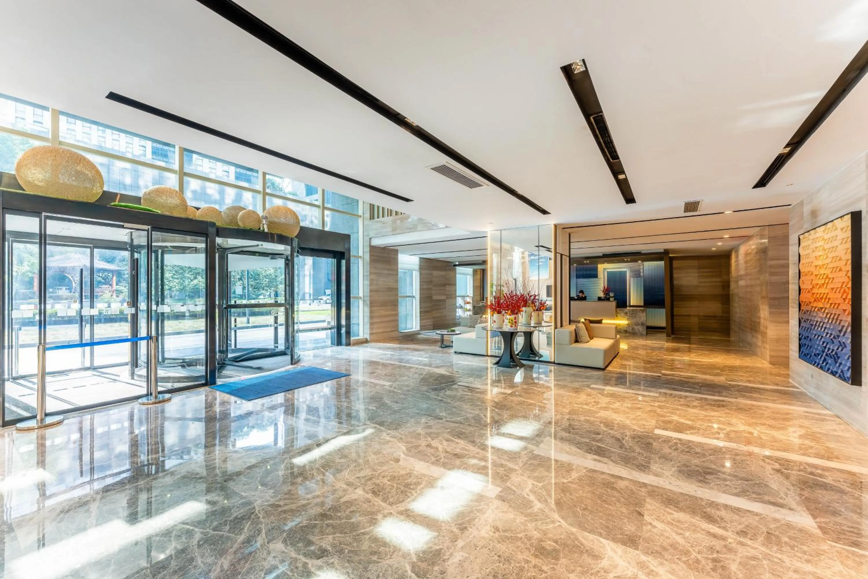 Lobby or reception in Holiday Inn Express Hangzhou Huanglong