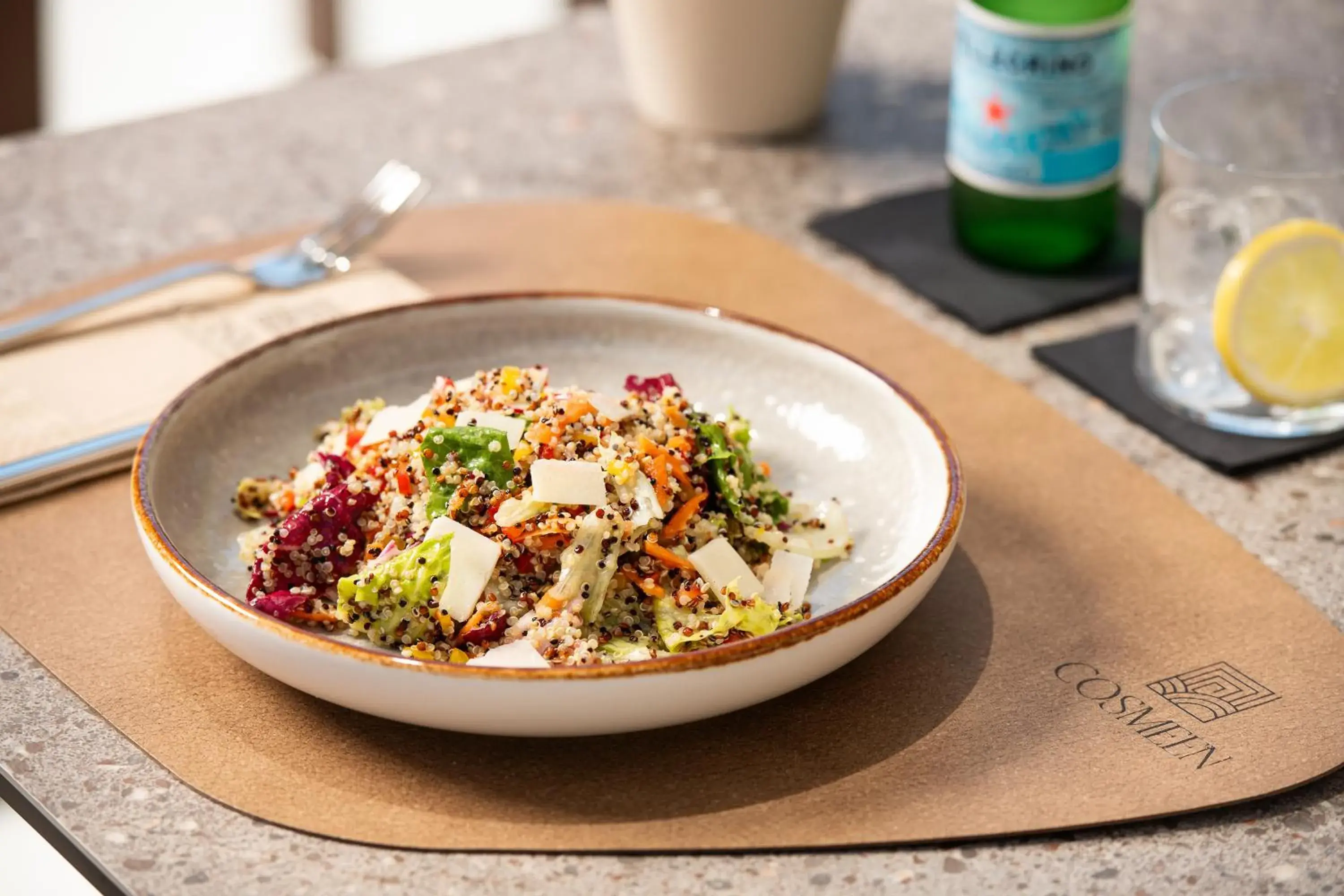 Food and drinks in Cosmeen Lifestyle Boutique Stay Food and drinks in Cosmeen Lifestyle Boutique Stay