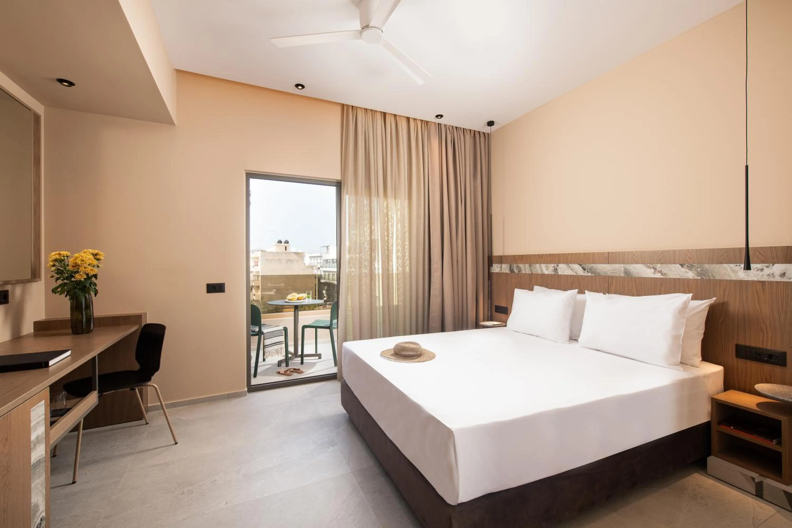 Bed in Cosmeen Lifestyle Boutique Stay