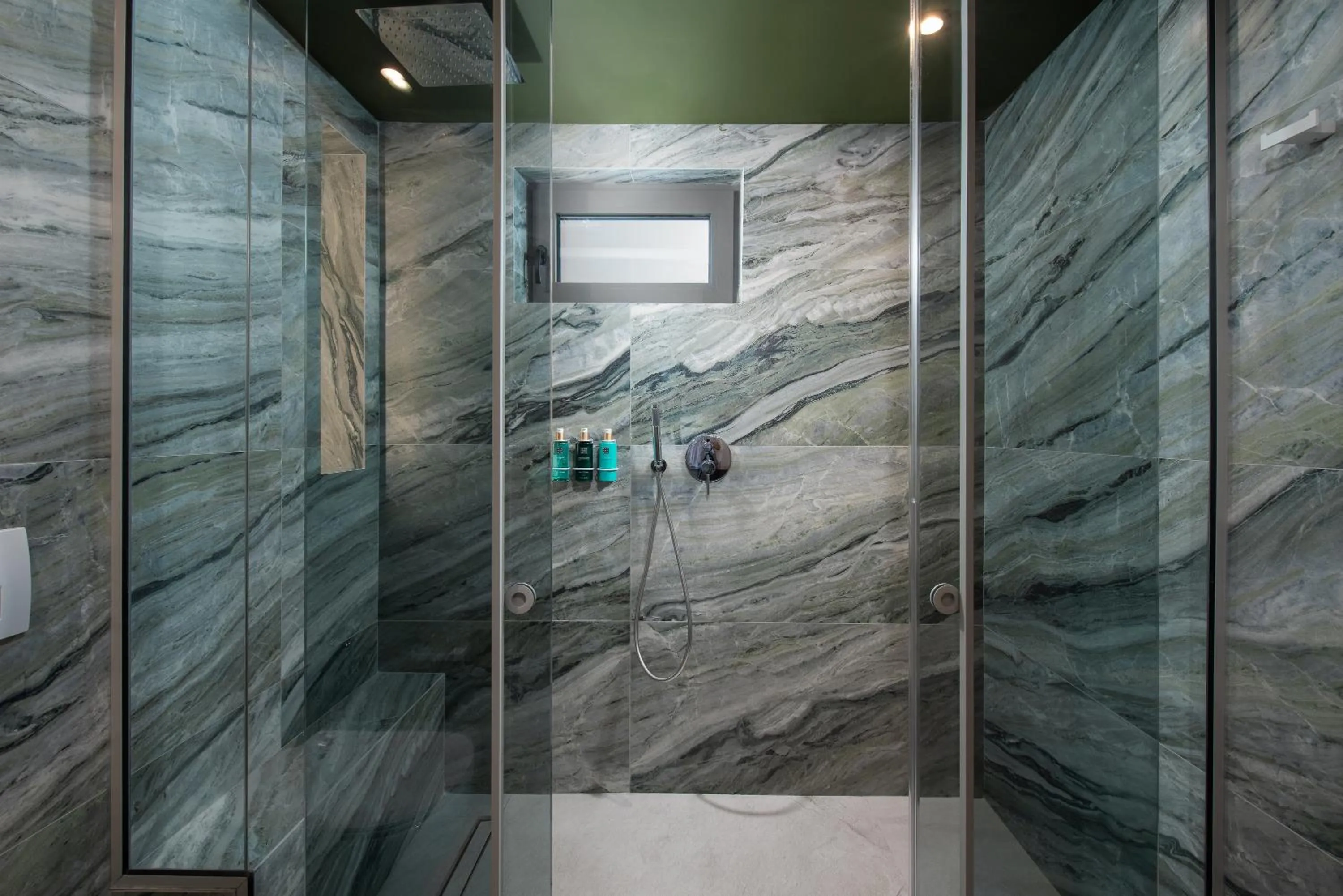 Shower in Cosmeen Lifestyle Boutique Stay