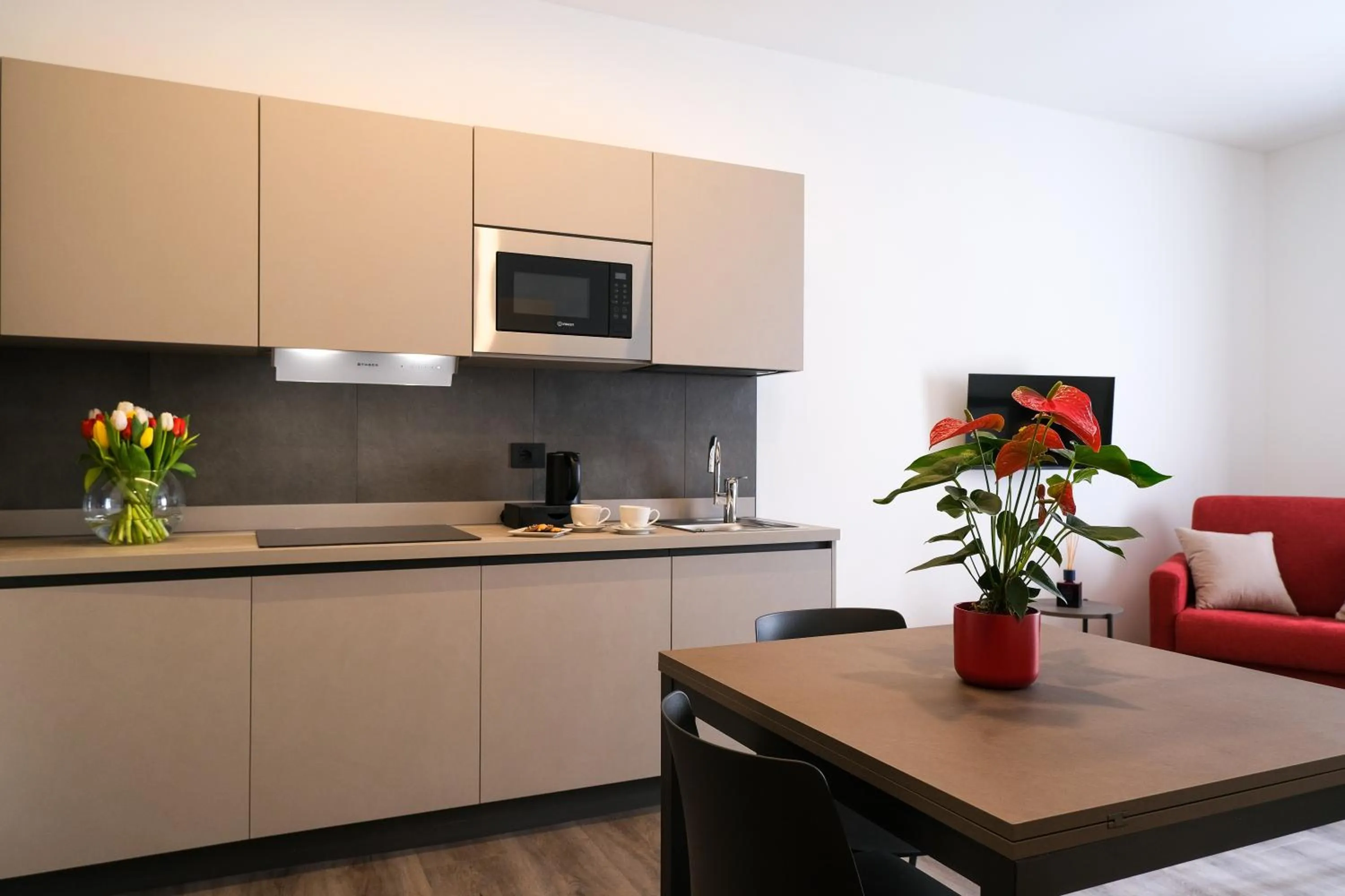 Seating area in Emerald Green Residence