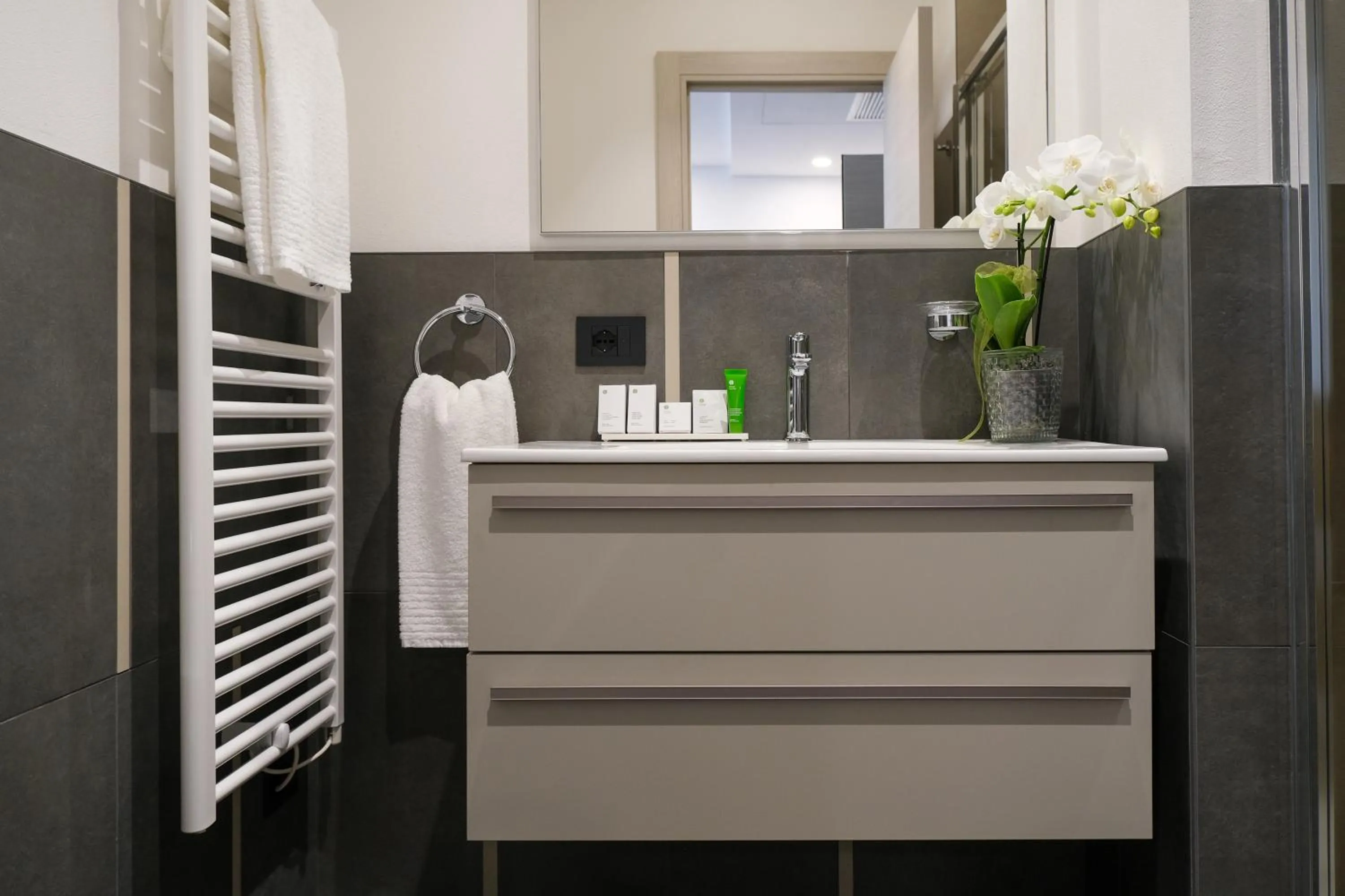 Bathroom in Emerald Green Residence