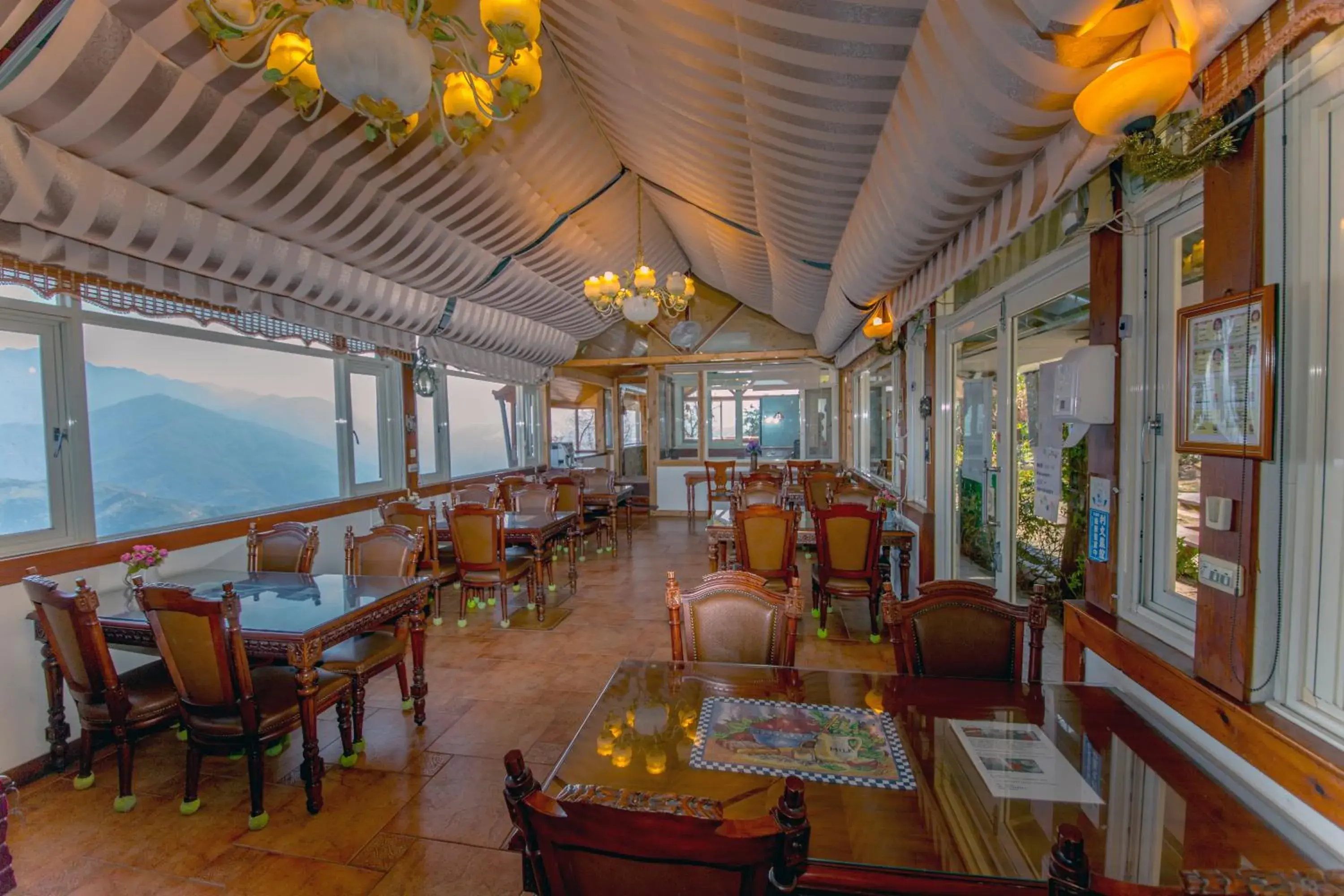 Restaurant/places to eat in The Cotswolds Villa Restaurant/places to eat in The Cotswolds Villa