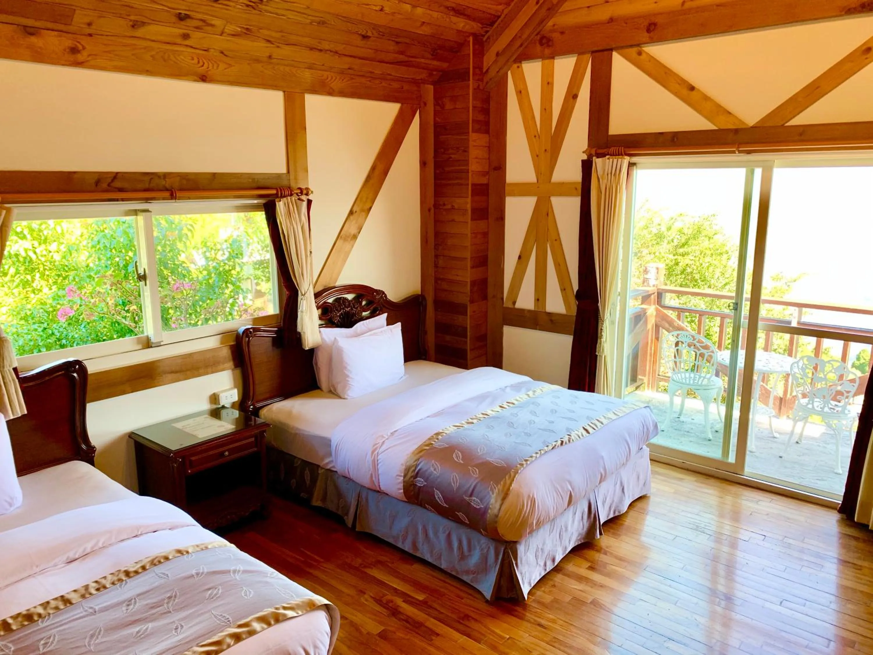 Bed in The Cotswolds Villa