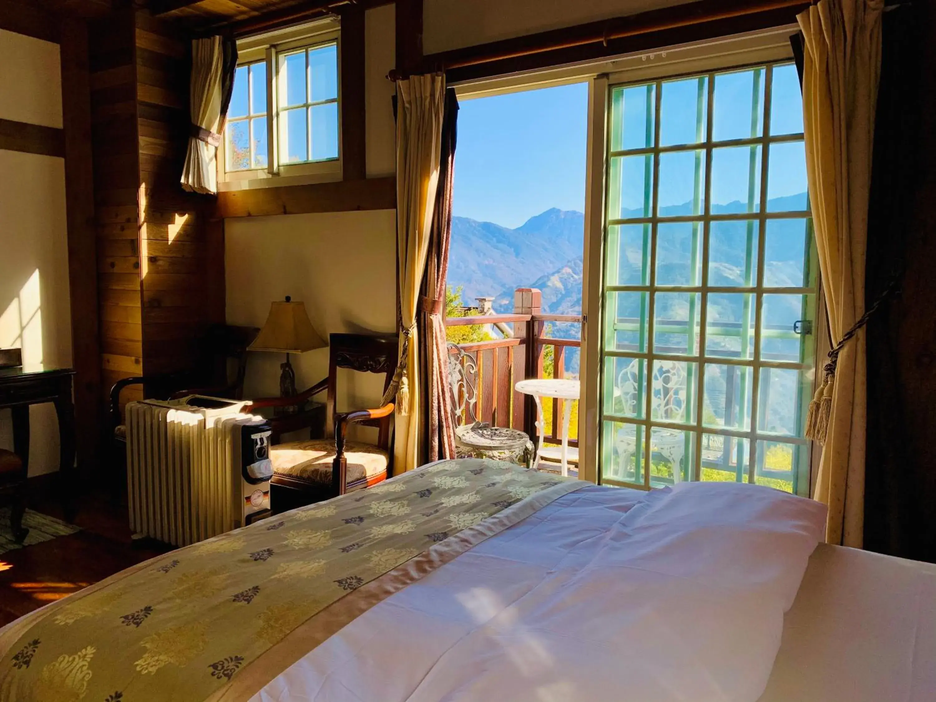 Bed in The Cotswolds Villa Bed in The Cotswolds Villa