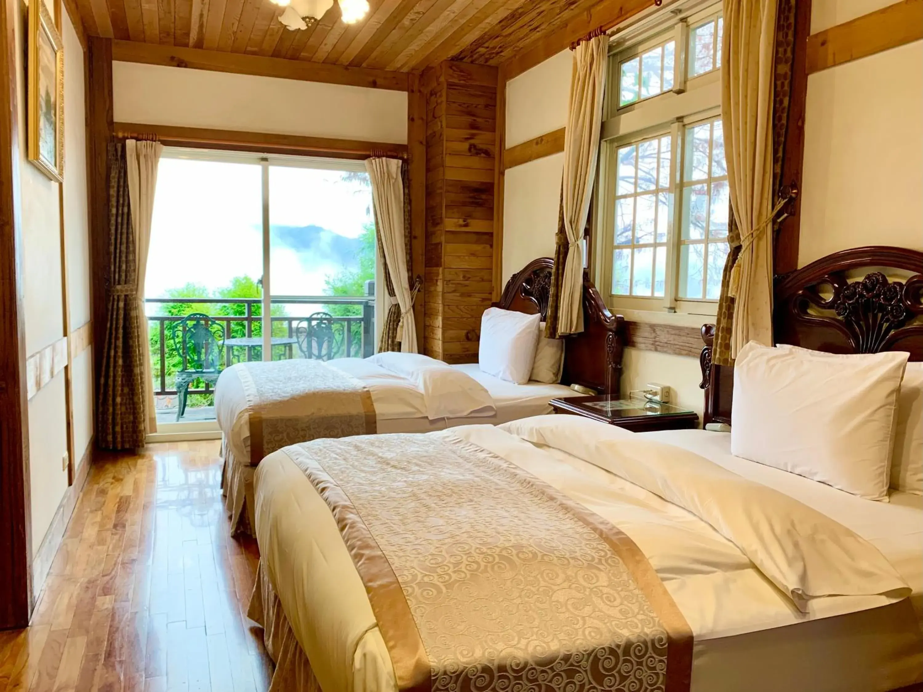 Bed in The Cotswolds Villa Bed in The Cotswolds Villa