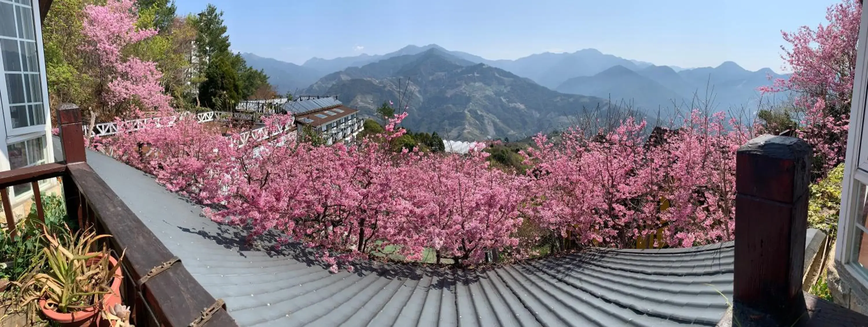 Mountain view in The Cotswolds Villa Mountain view in The Cotswolds Villa