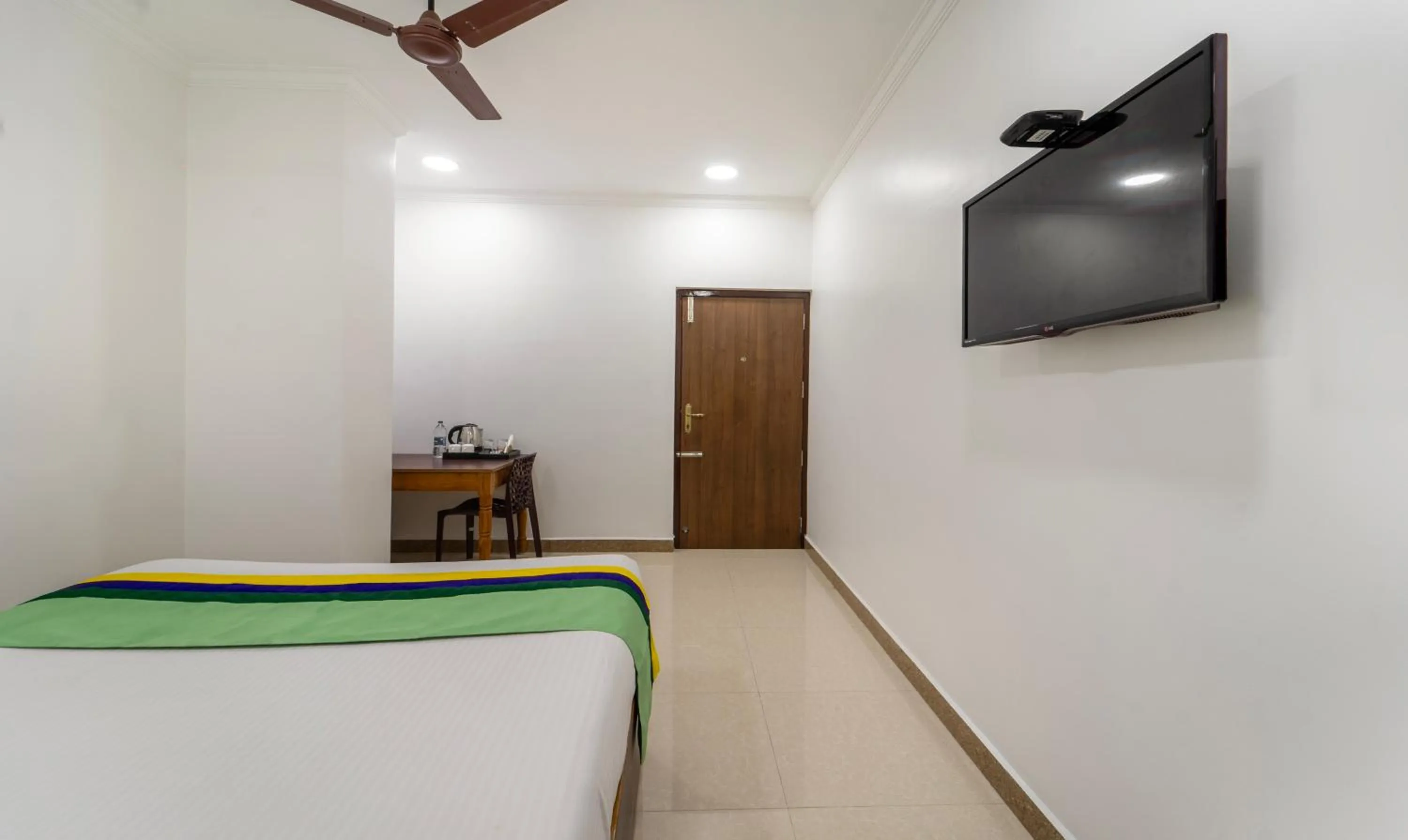 Bed in Treebo NGH Transit