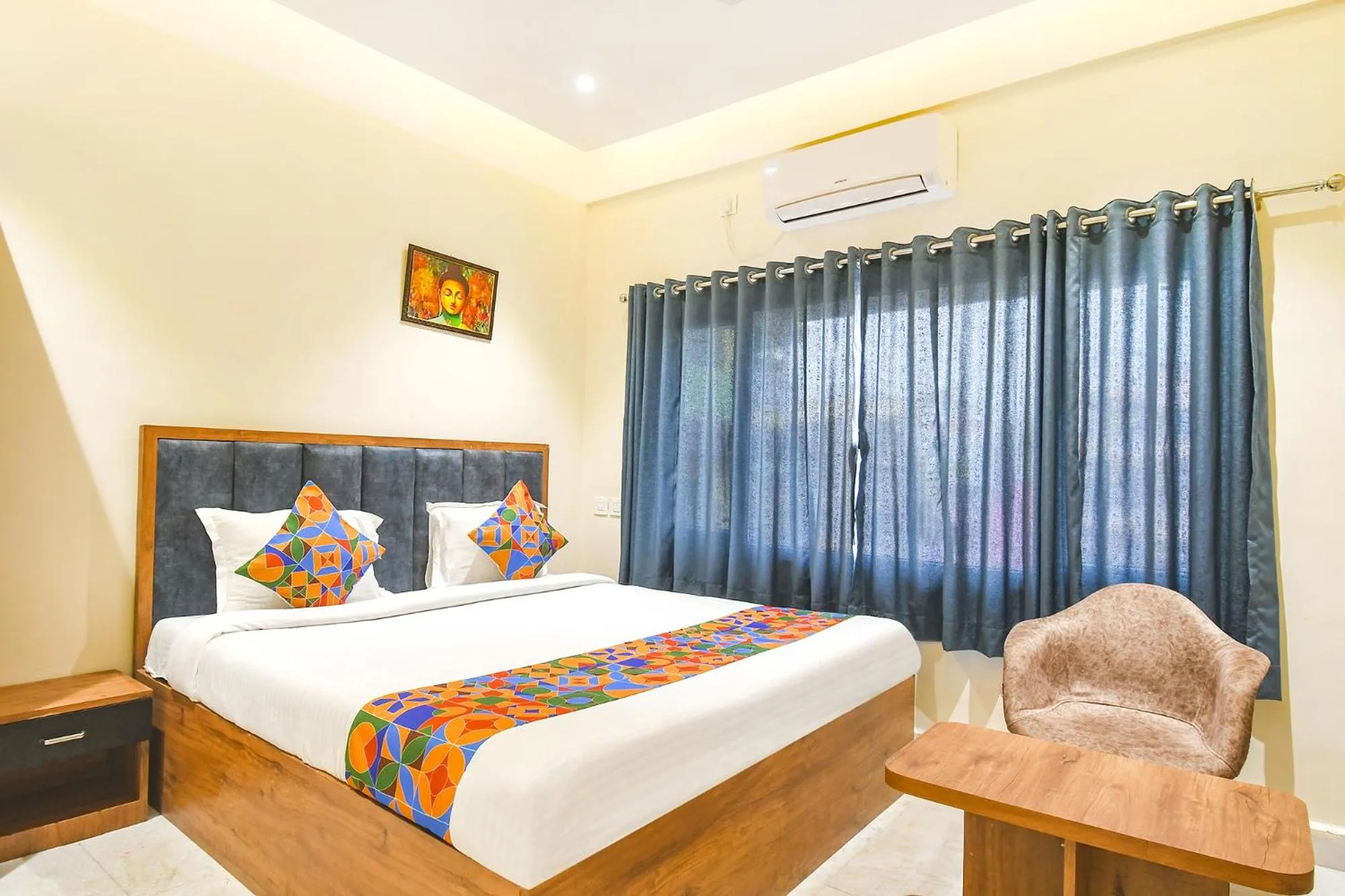 Bed in FabHotel Prime The Golden Plaza - Nr Tarapith Temple
