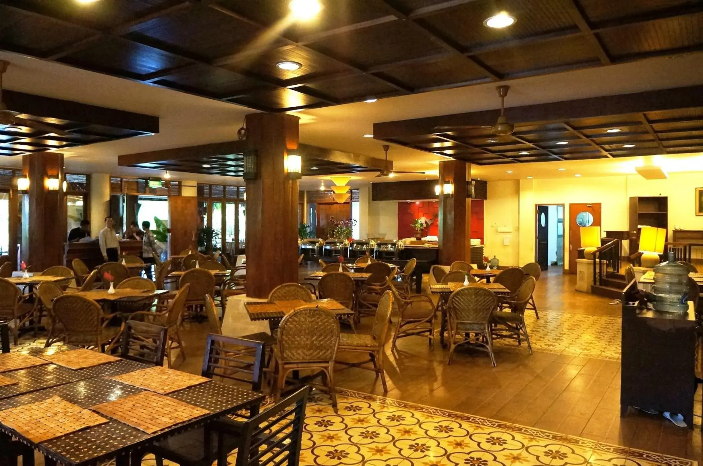 Restaurant/places to eat in Kampung Sumber Alam Garut Restaurant/places to eat in Kampung Sumber Alam Garut