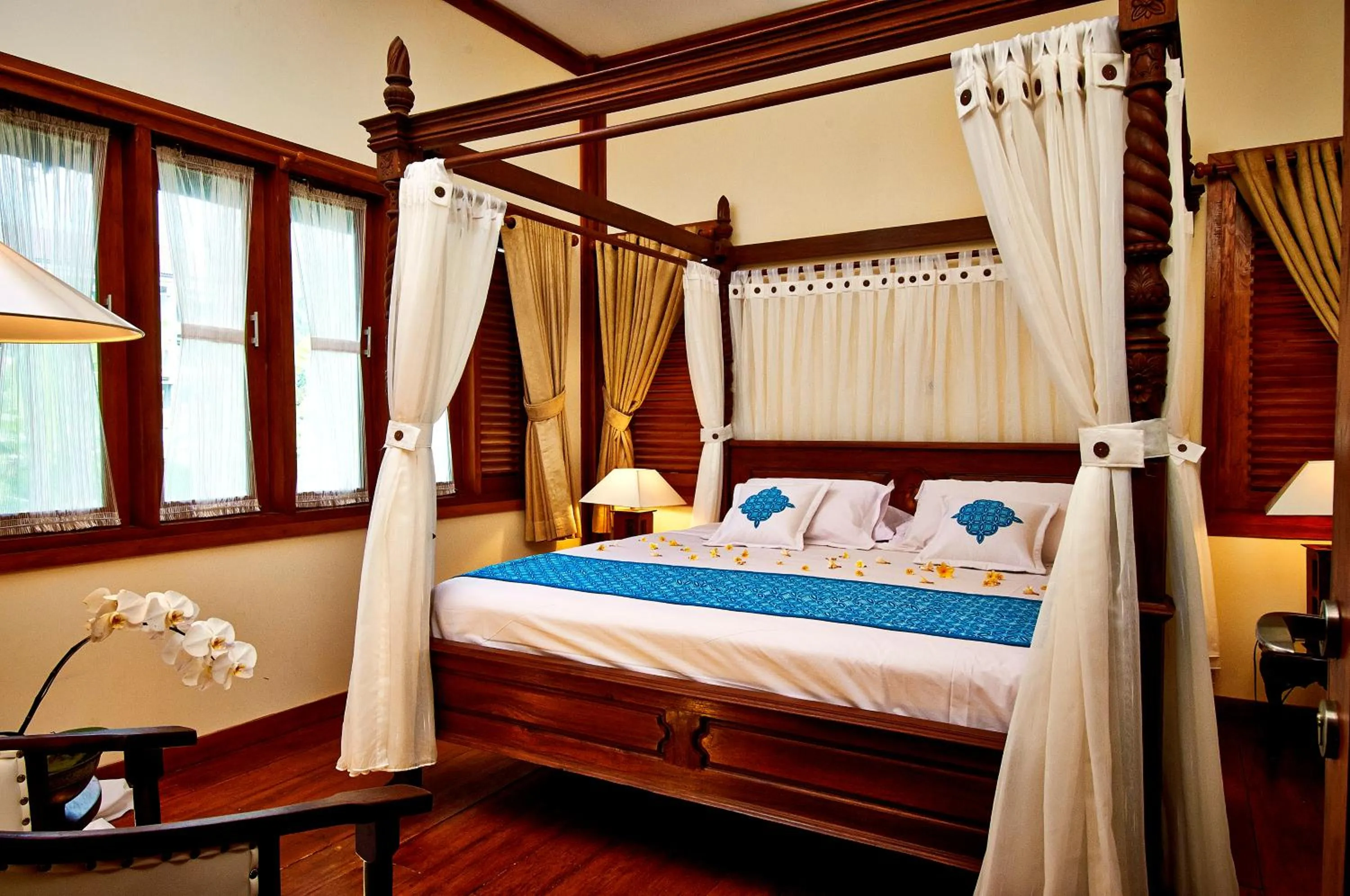 Photo of the whole room, Bed in Kampung Sumber Alam Garut