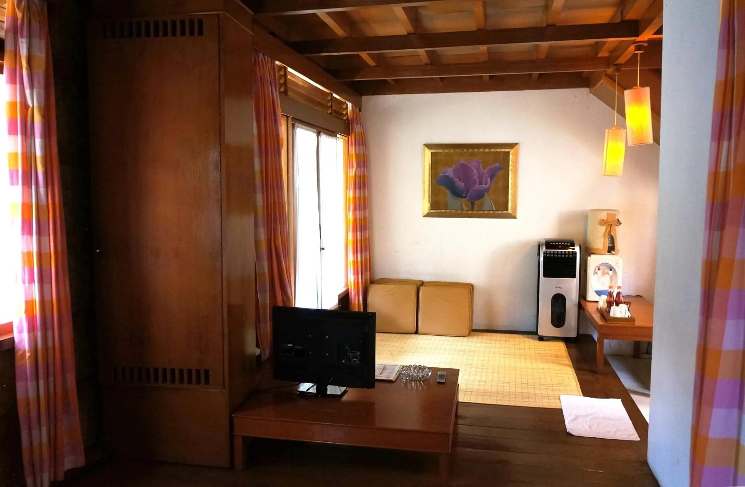 Photo of the whole room in Kampung Sumber Alam Garut