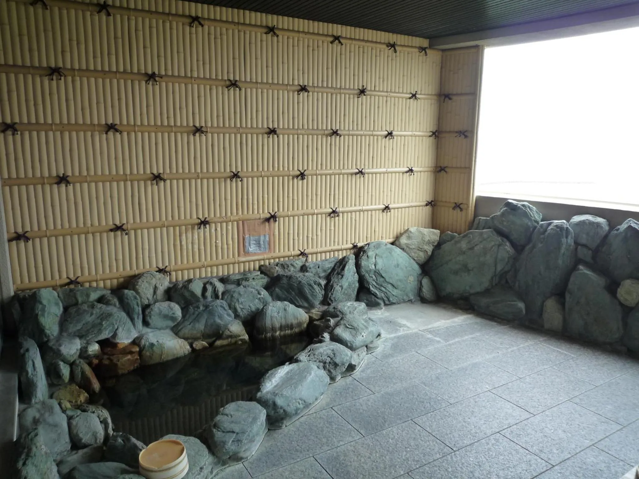 Hot Spring Bath in Kaiyoukaku