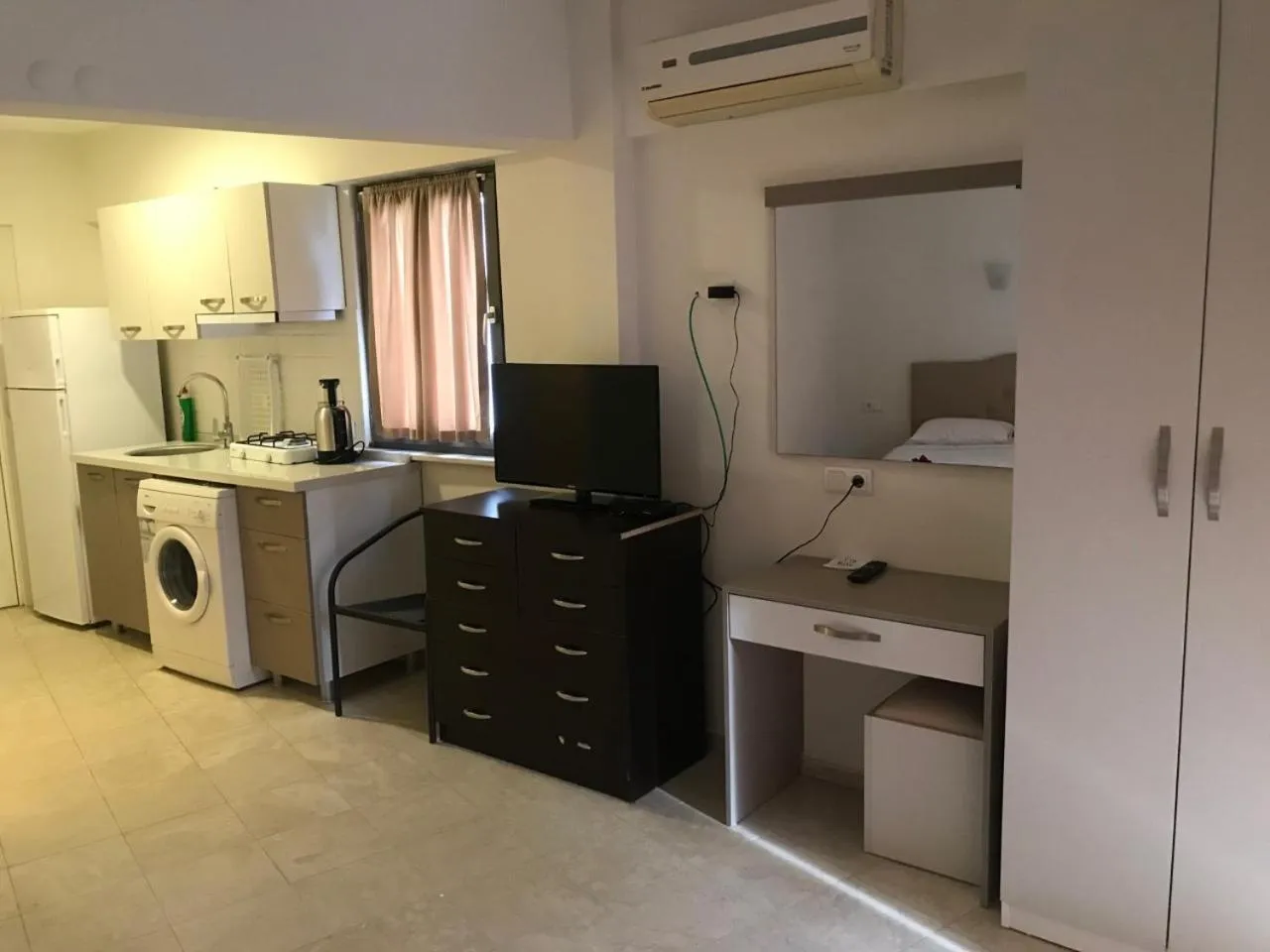 Kitchen or kitchenette in Can Apartments