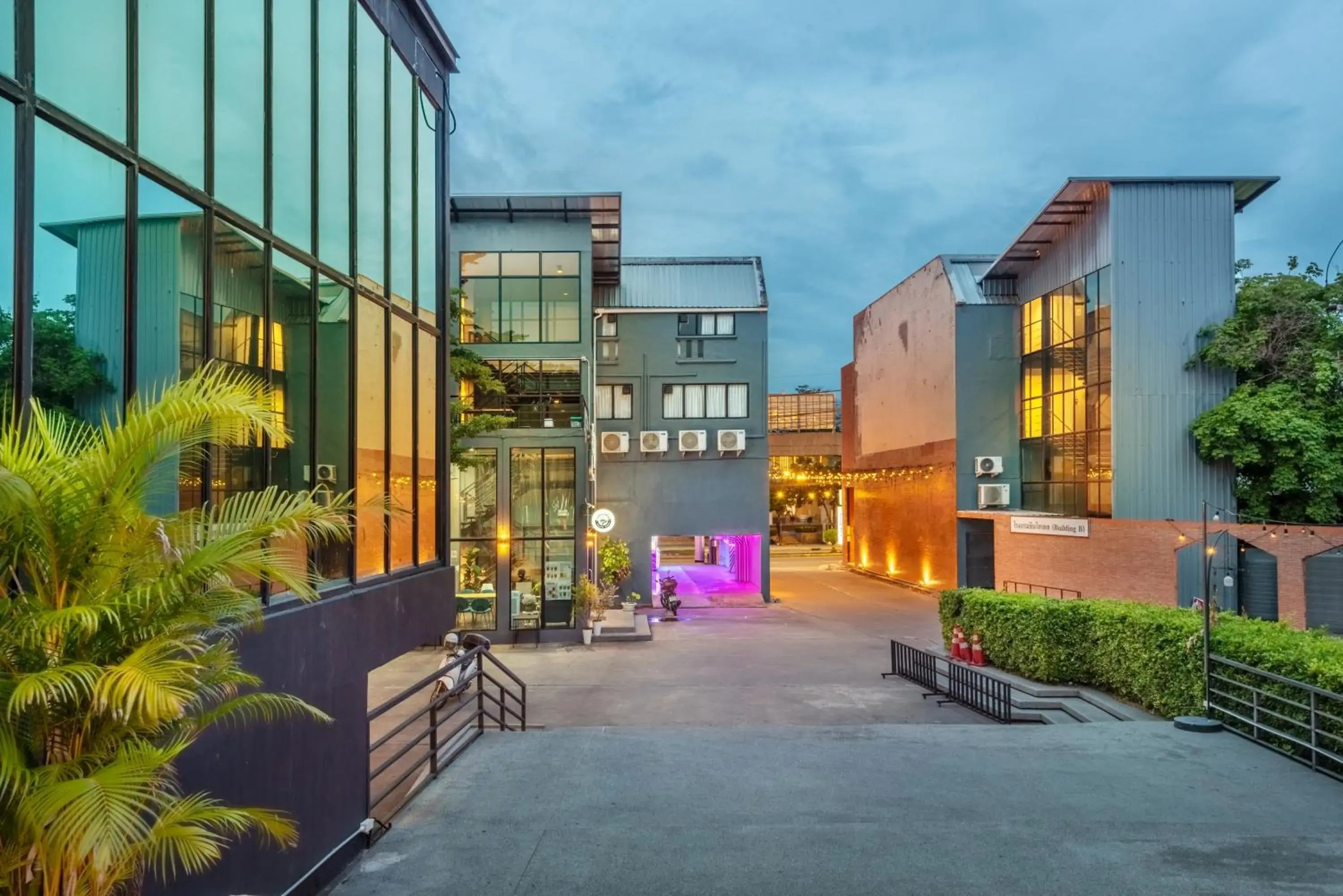 Property building in SHIN Hotel Nimman ChiangMai Property building in SHIN Hotel Nimman ChiangMai