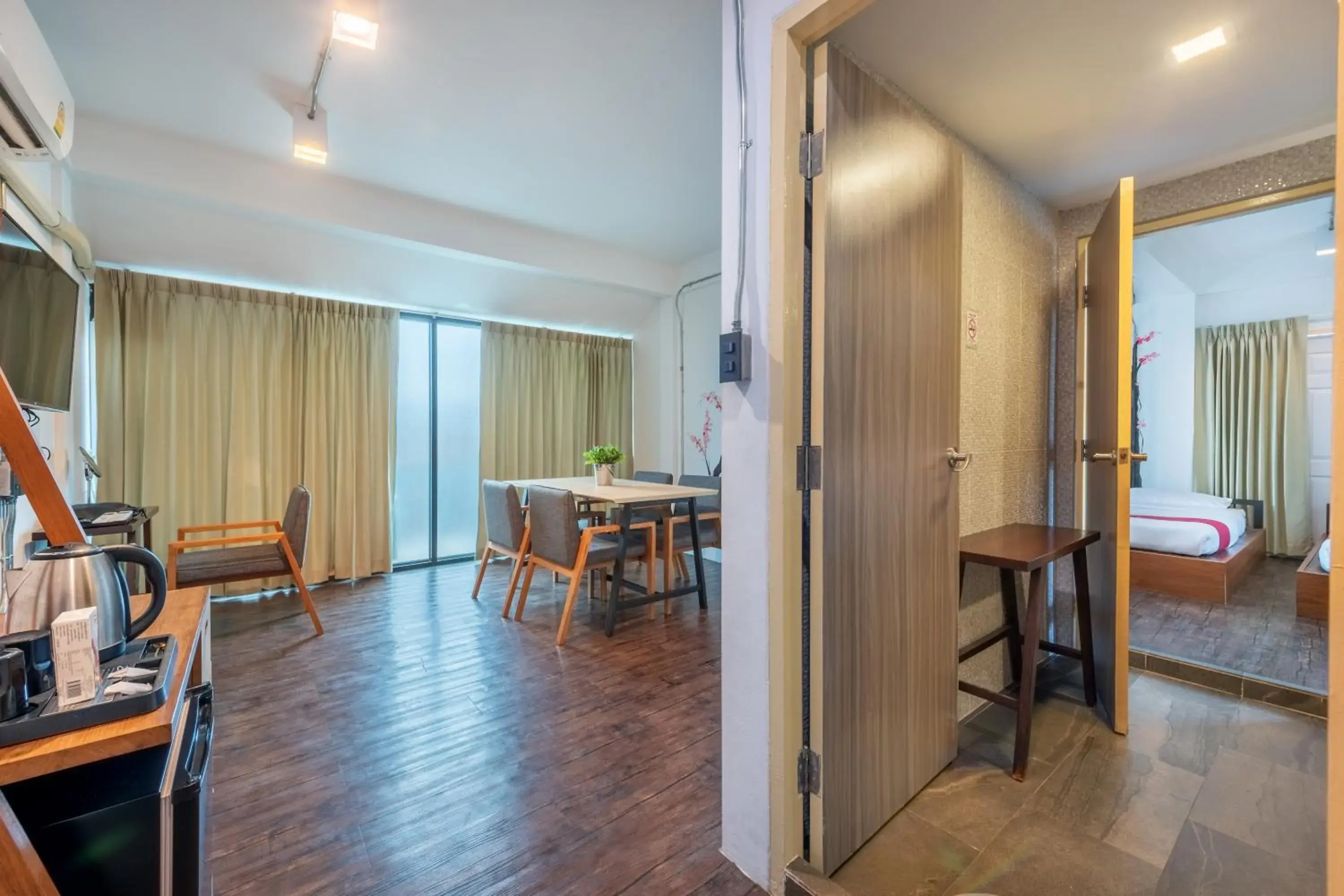 Photo of the whole room in SHIN Hotel Nimman ChiangMai Photo of the whole room in SHIN Hotel Nimman ChiangMai