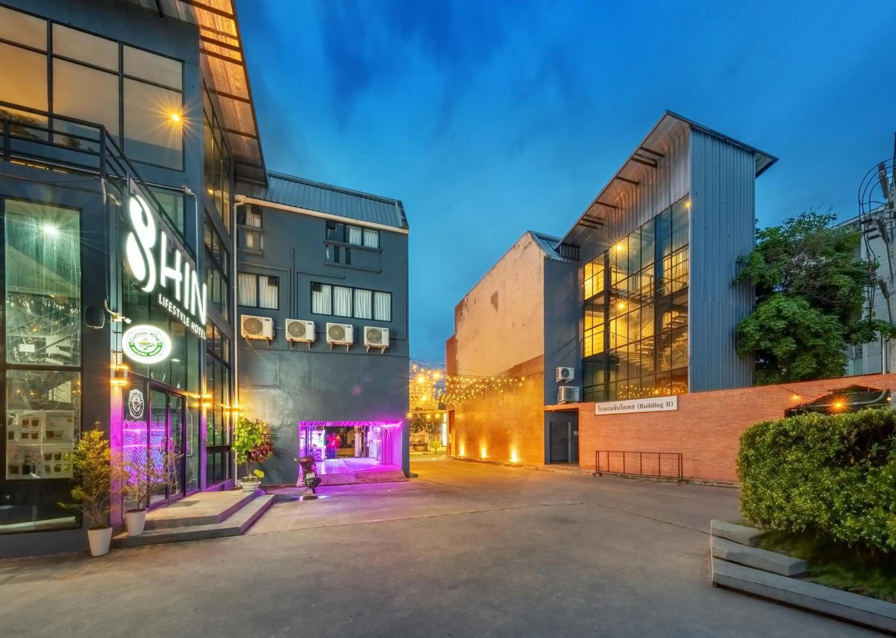 Property building in SHIN Hotel Nimman ChiangMai Property building in SHIN Hotel Nimman ChiangMai