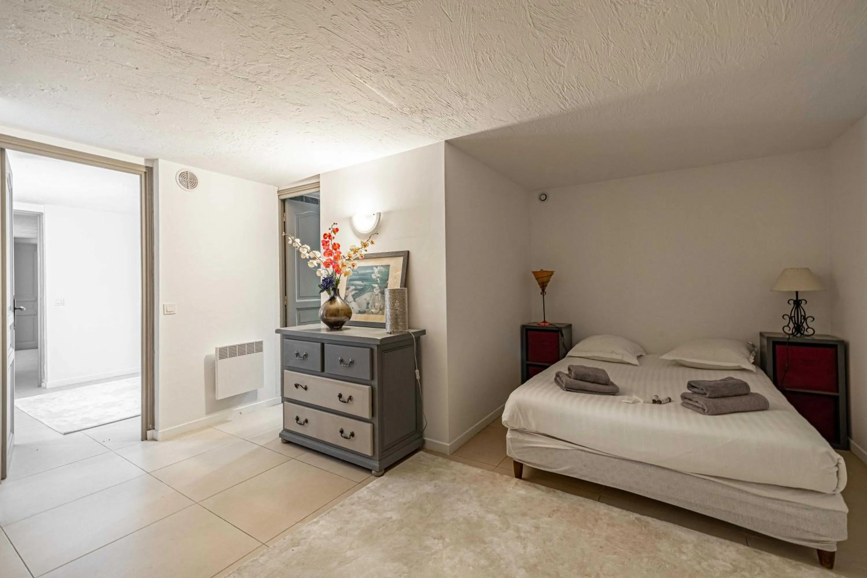 Bed in Luxurious Private 6-bed villa with Pool Mougins
