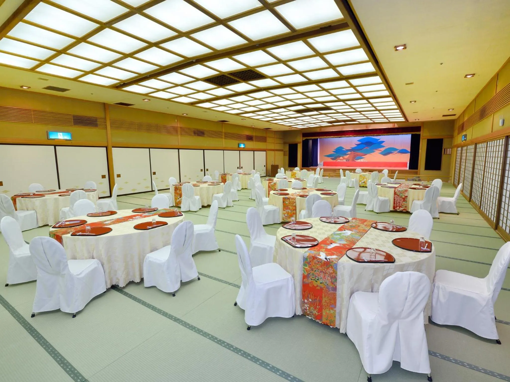 Restaurant/places to eat in Grand Hotel Hamamatsu