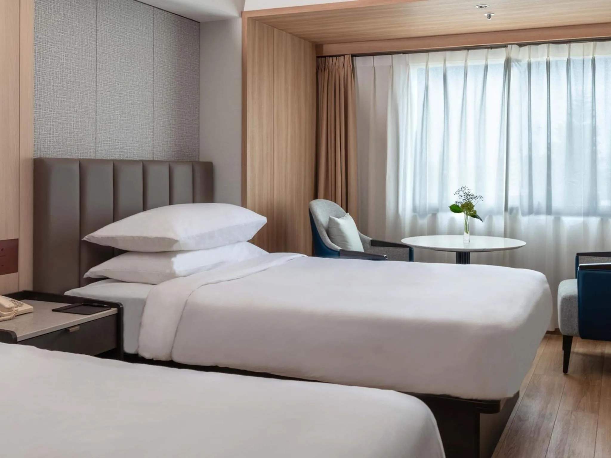 Photo of the whole room, Bed in Hamamatsu Marriott Hotel