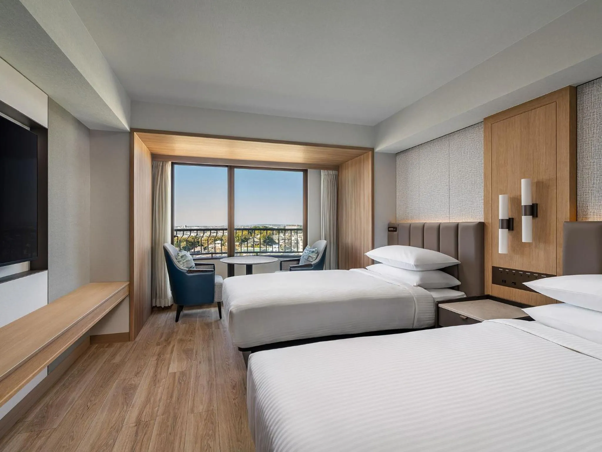 Photo of the whole room, Bed in Hamamatsu Marriott Hotel