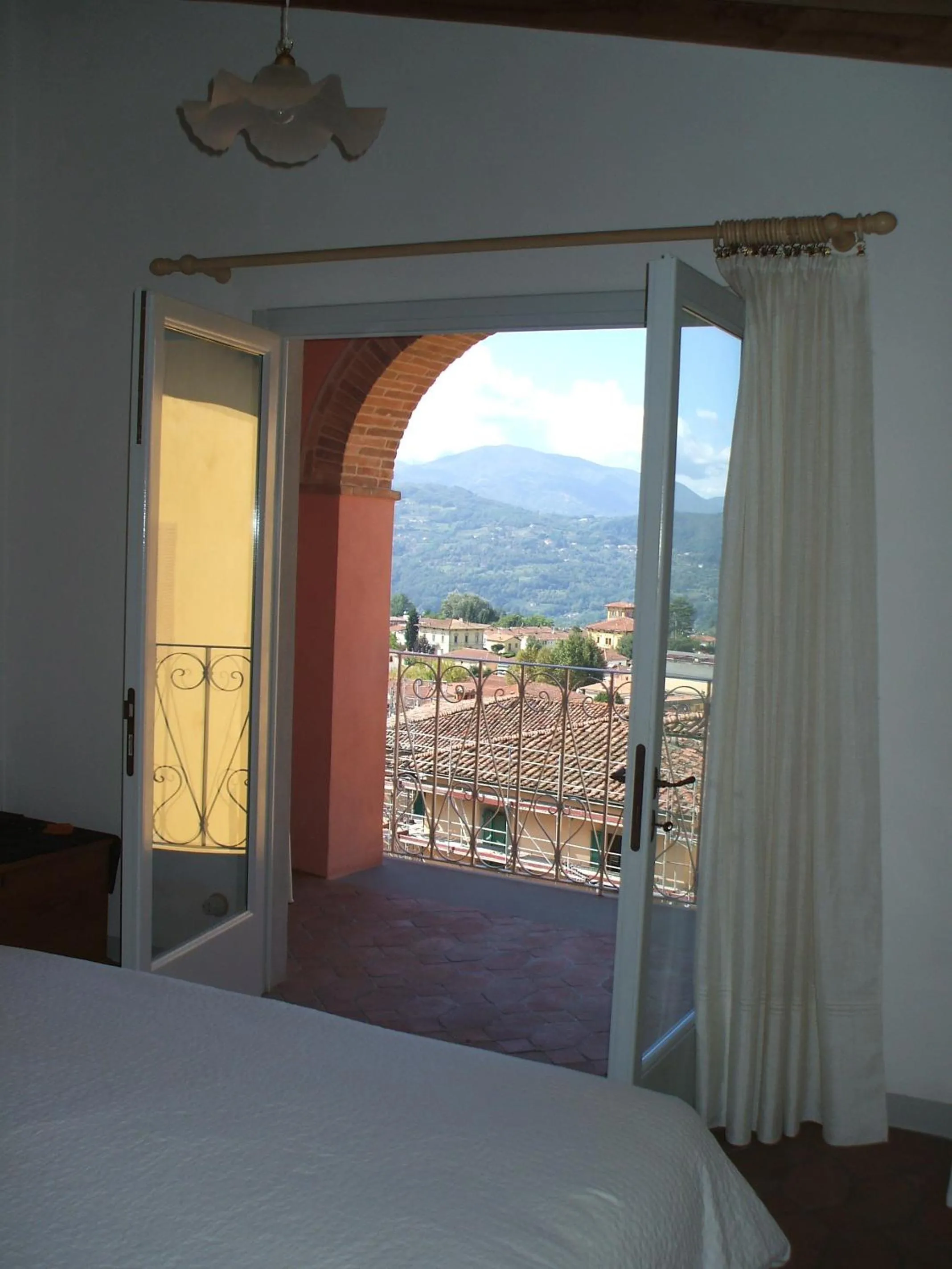 Balcony/Terrace, Bed in Nel Cielo... di Barga