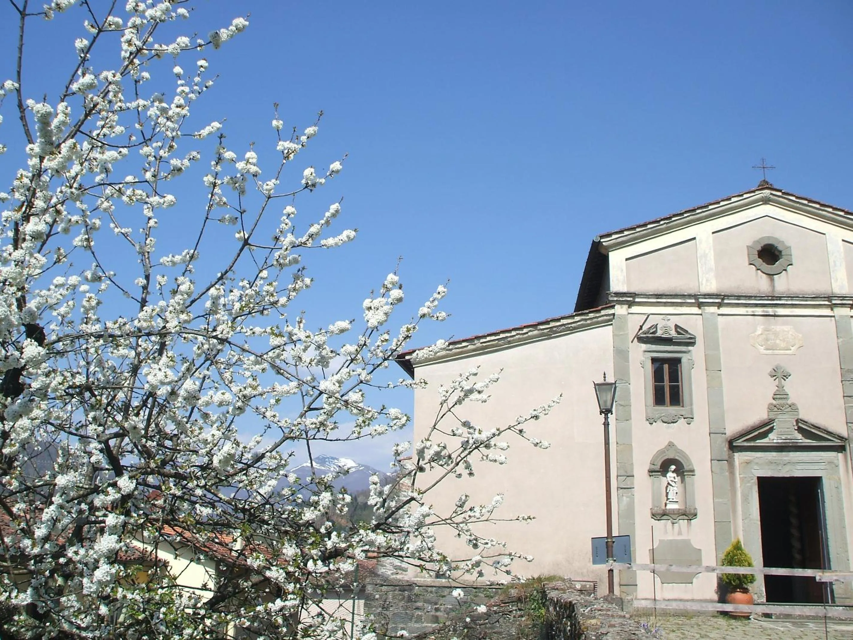 Nearby landmark in Nel Cielo... di Barga