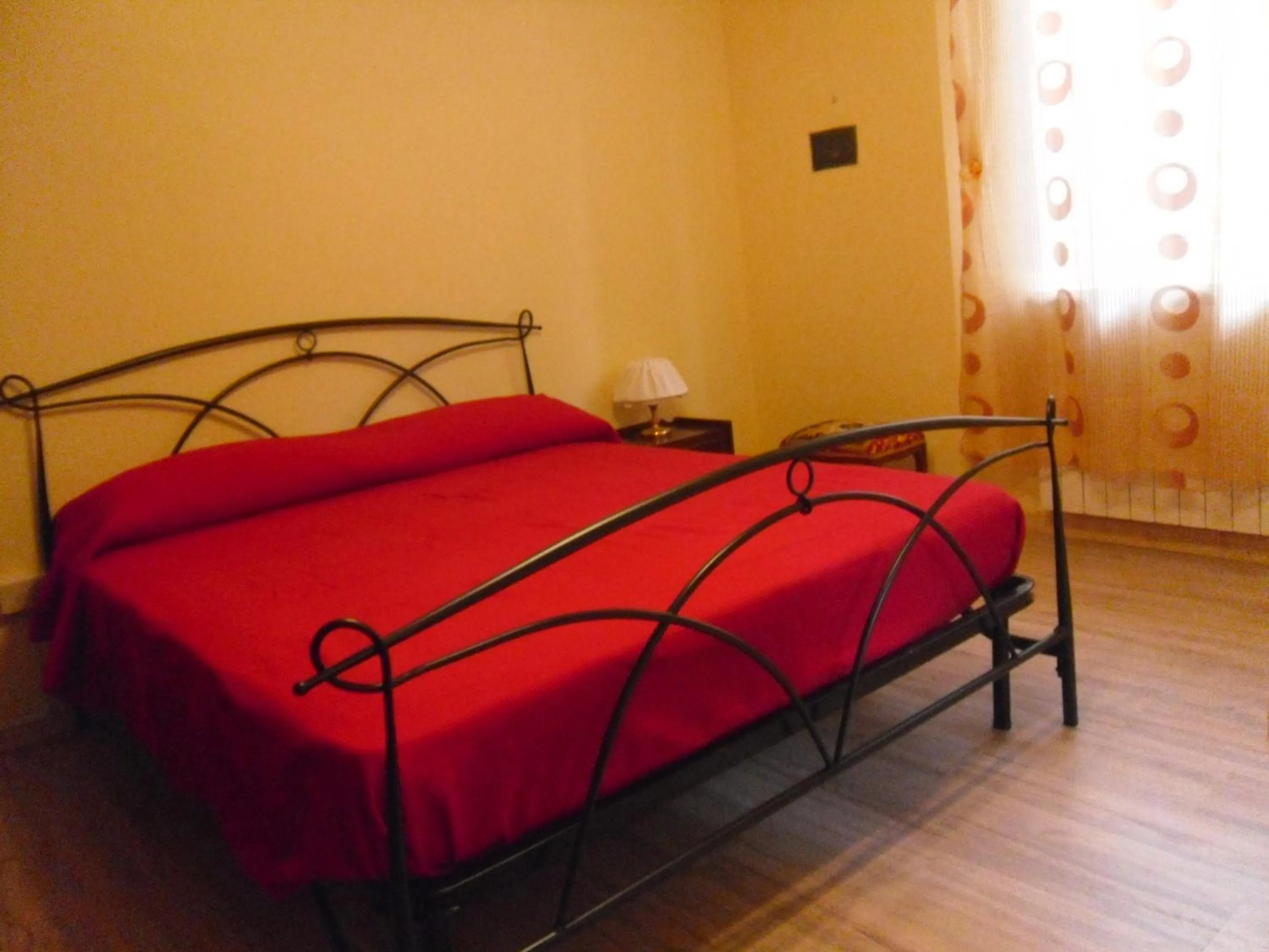 Bedroom, Bed in Il Giardino Nel Parco R&B