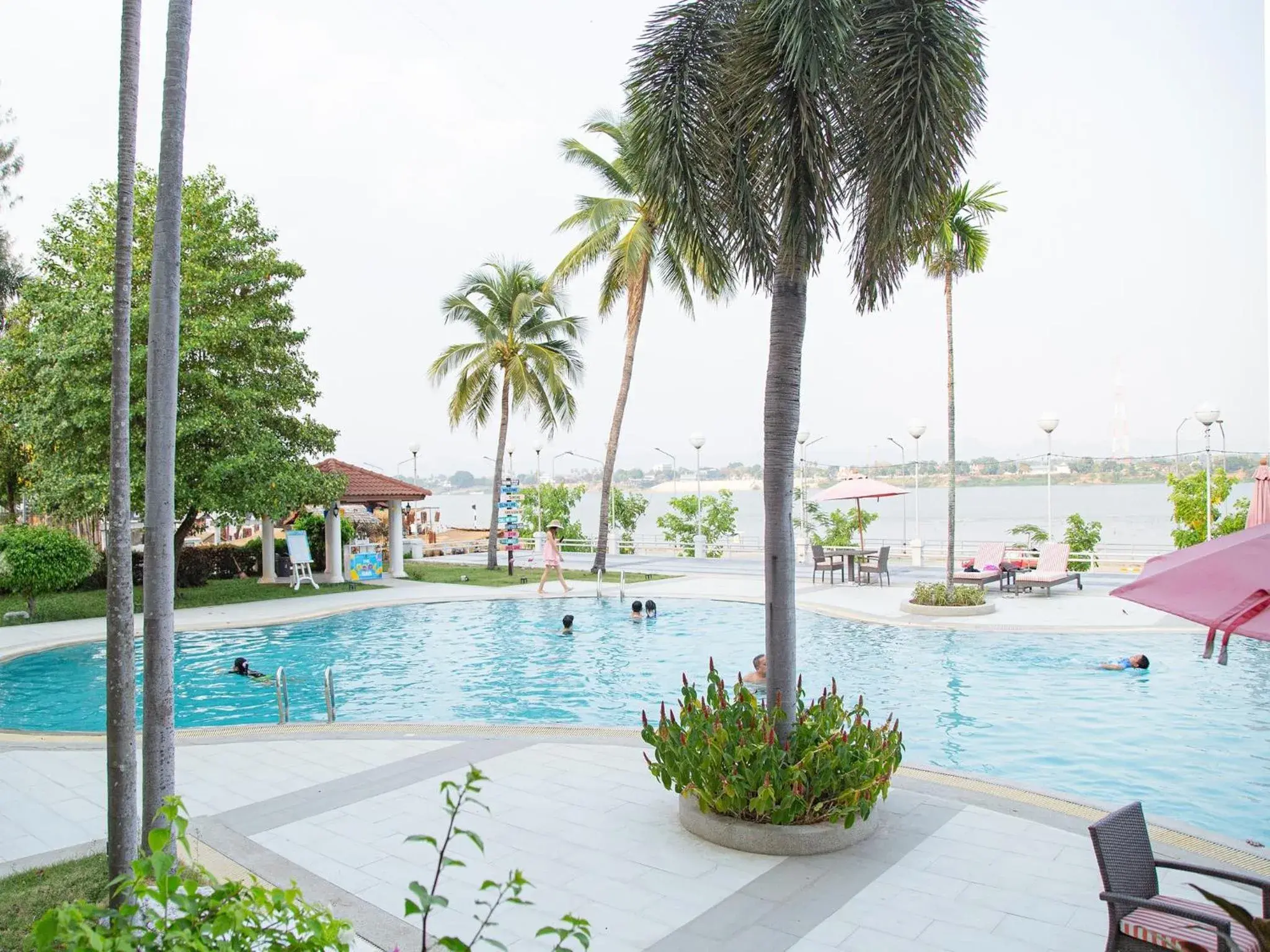 Swimming pool in Fortune River View Hotel Nakhon Phanom Swimming pool in Fortune River View Hotel Nakhon Phanom