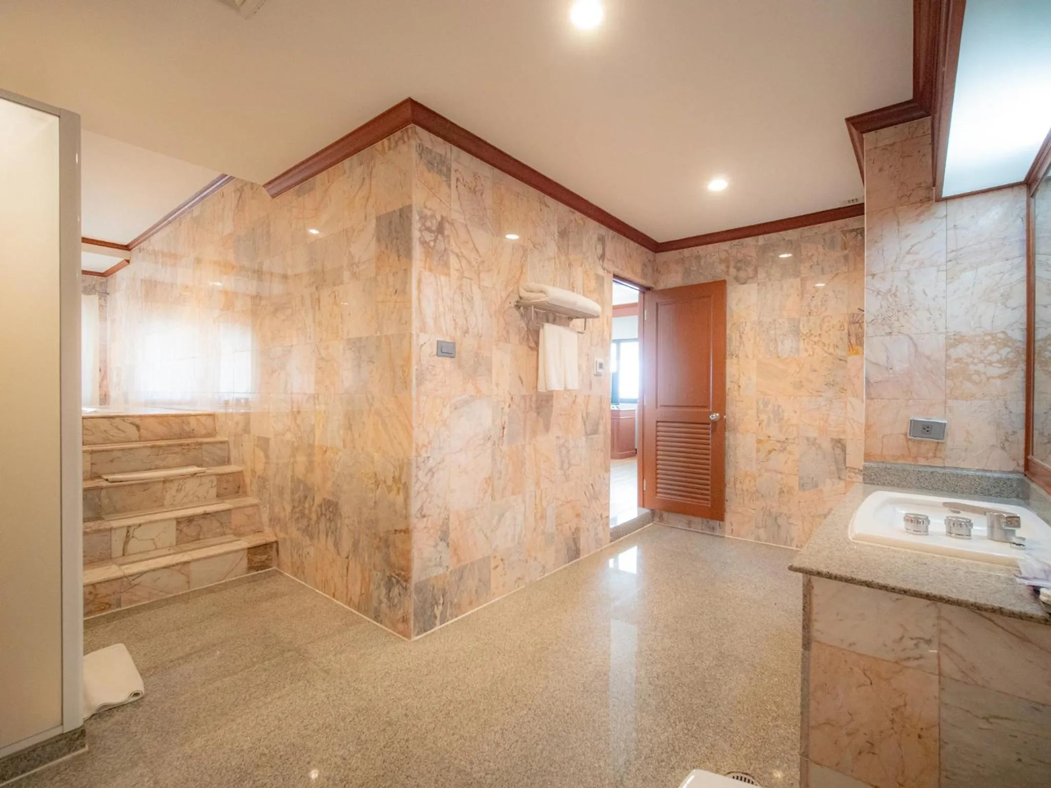 Bathroom in Fortune River View Hotel Nakhon Phanom