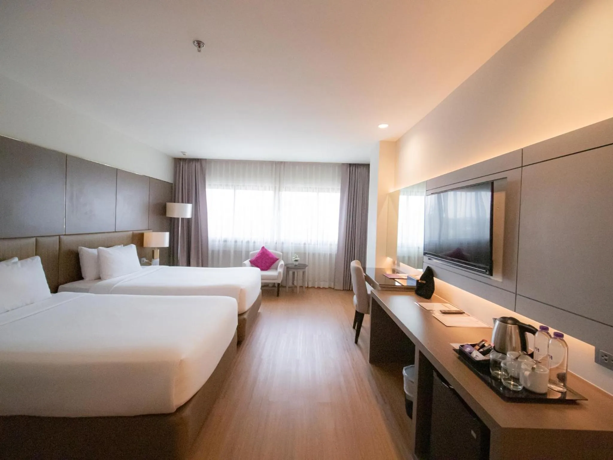 TV and multimedia, Bed in Fortune River View Hotel Nakhon Phanom