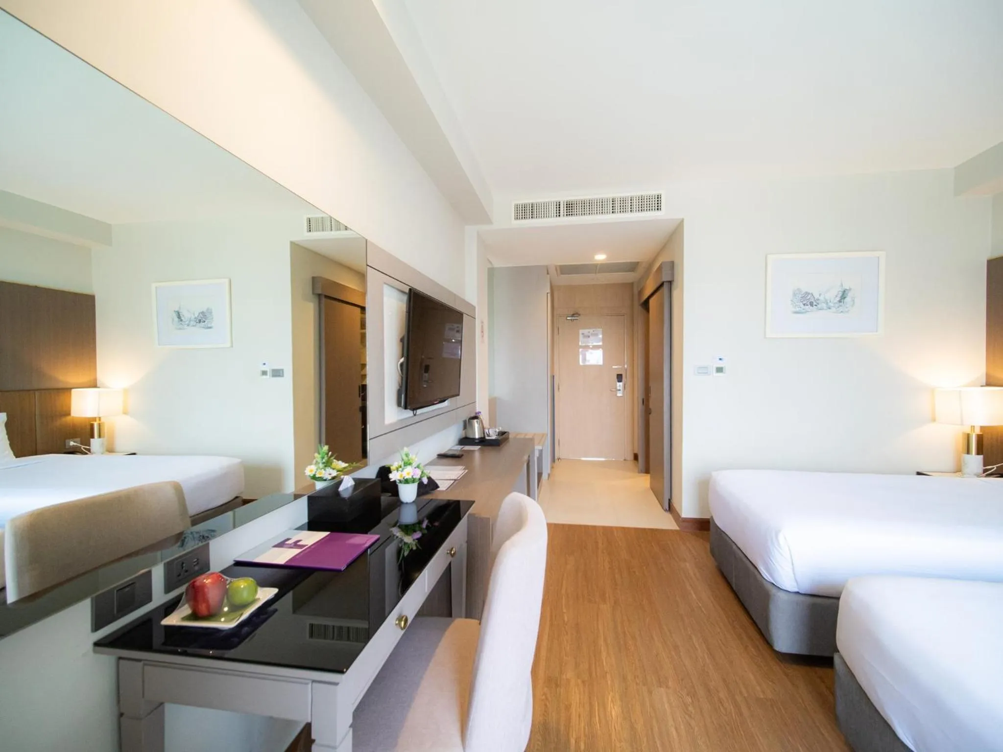 TV and multimedia, Bed in Fortune River View Hotel Nakhon Phanom