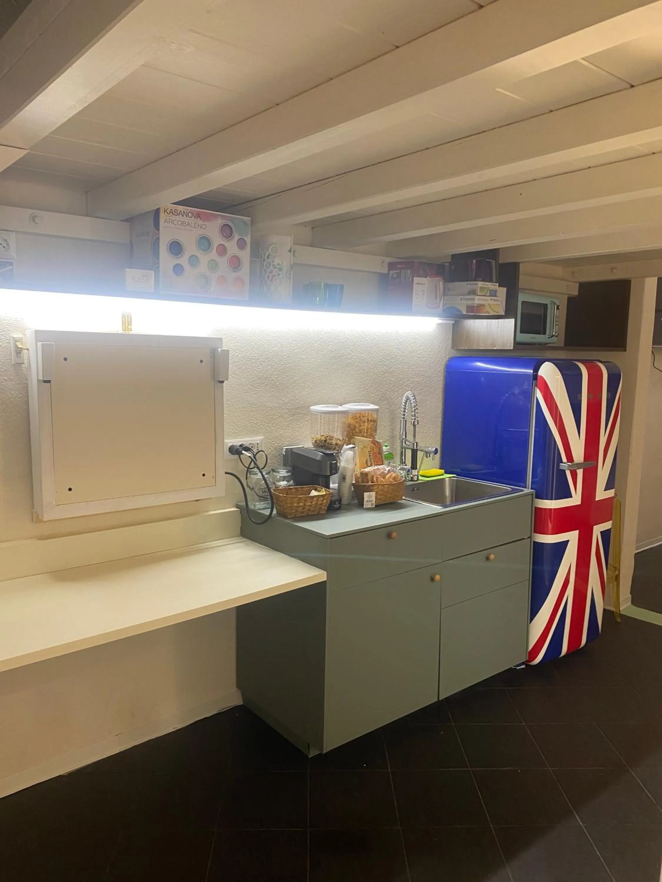 Kitchen or kitchenette in Due Papi