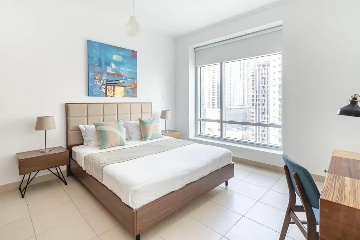 Frank Porter - Burj Views