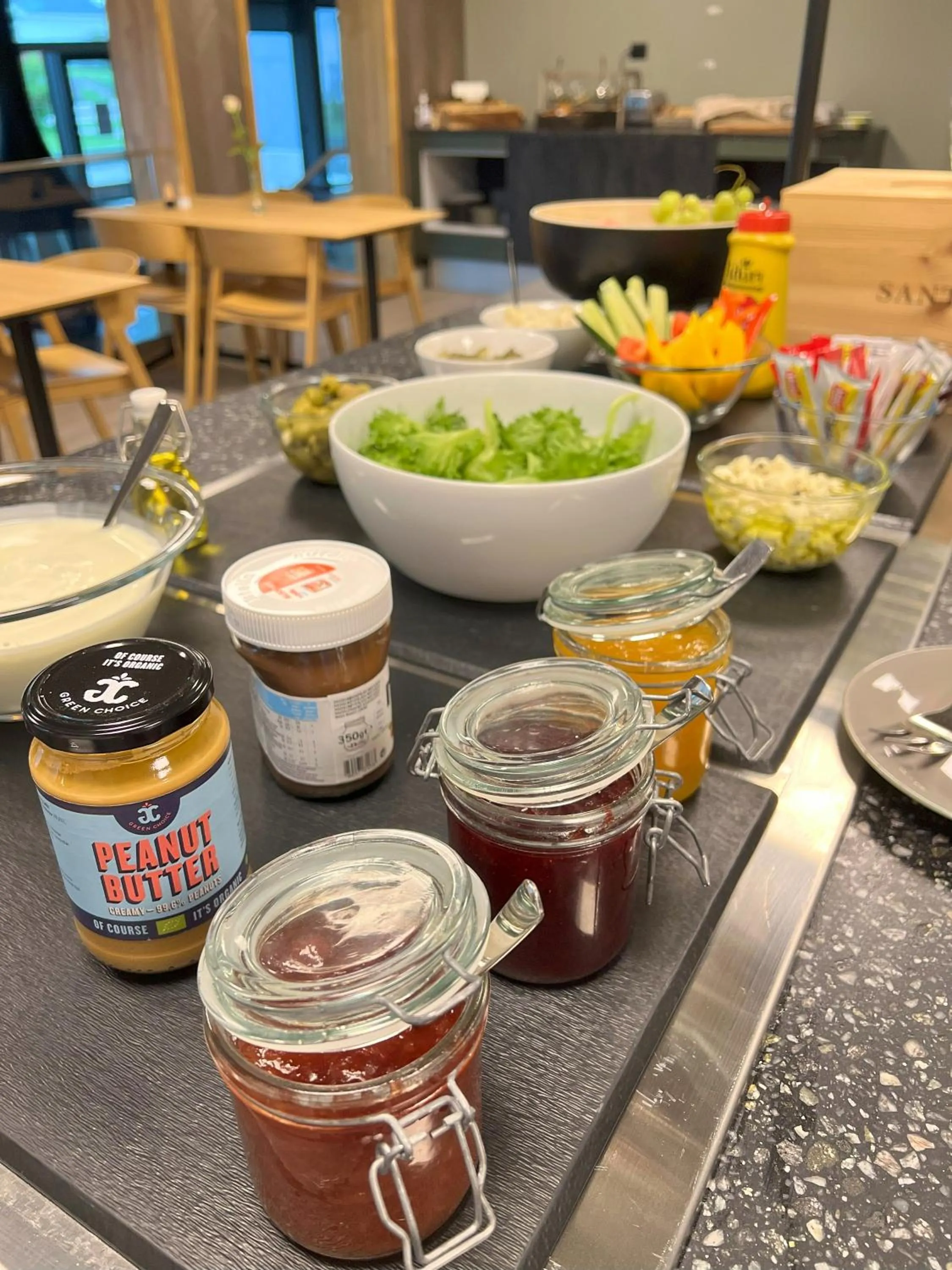 Breakfast in Andenes Suitehotel