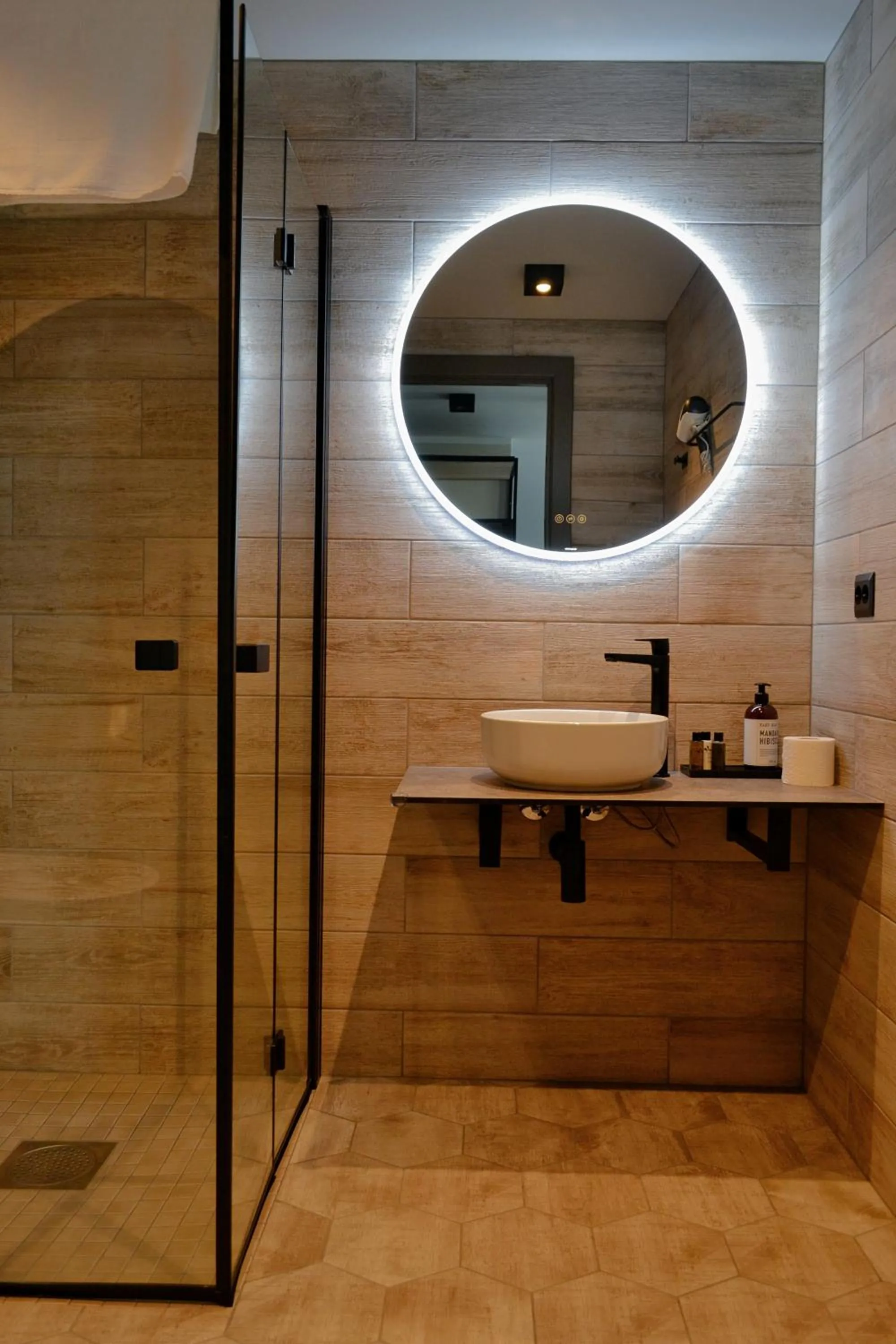 Shower in Andenes Suitehotel