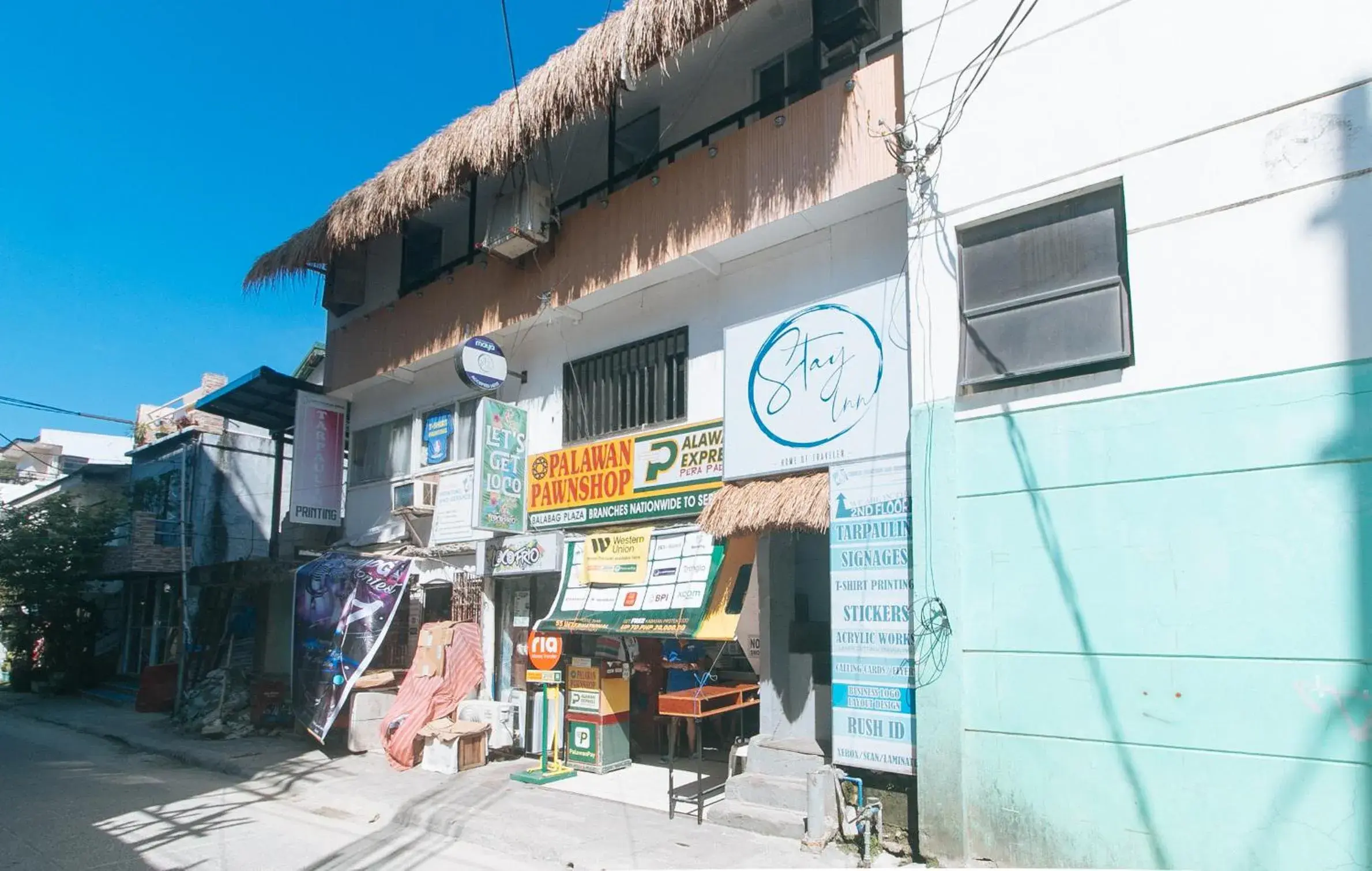 Property building in Stay Inn Station 1 Boracay by RedDoorz Property building in Stay Inn Station 1 Boracay by RedDoorz