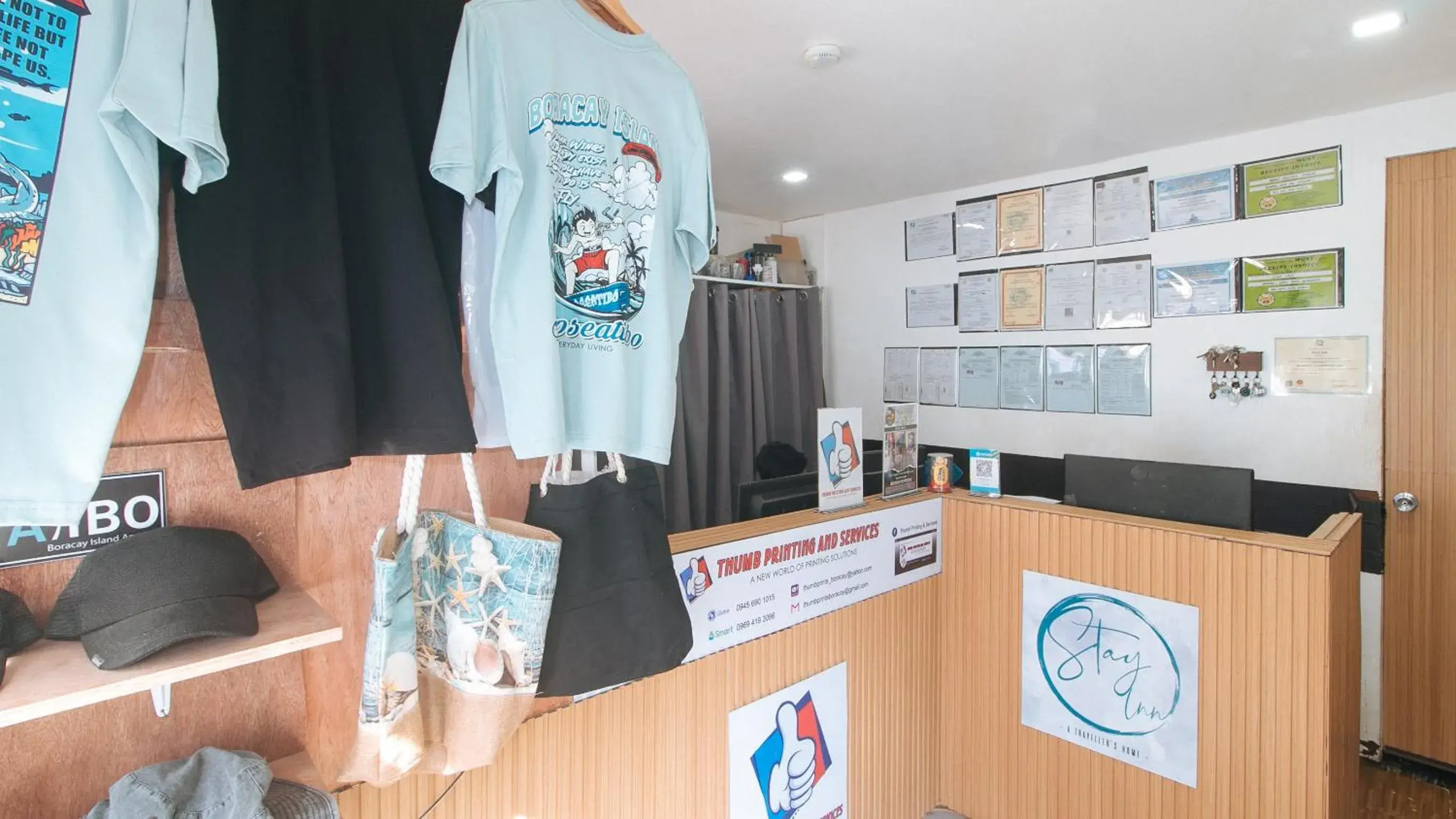 Lobby or reception in Stay Inn Station 1 Boracay by RedDoorz Lobby or reception in Stay Inn Station 1 Boracay by RedDoorz