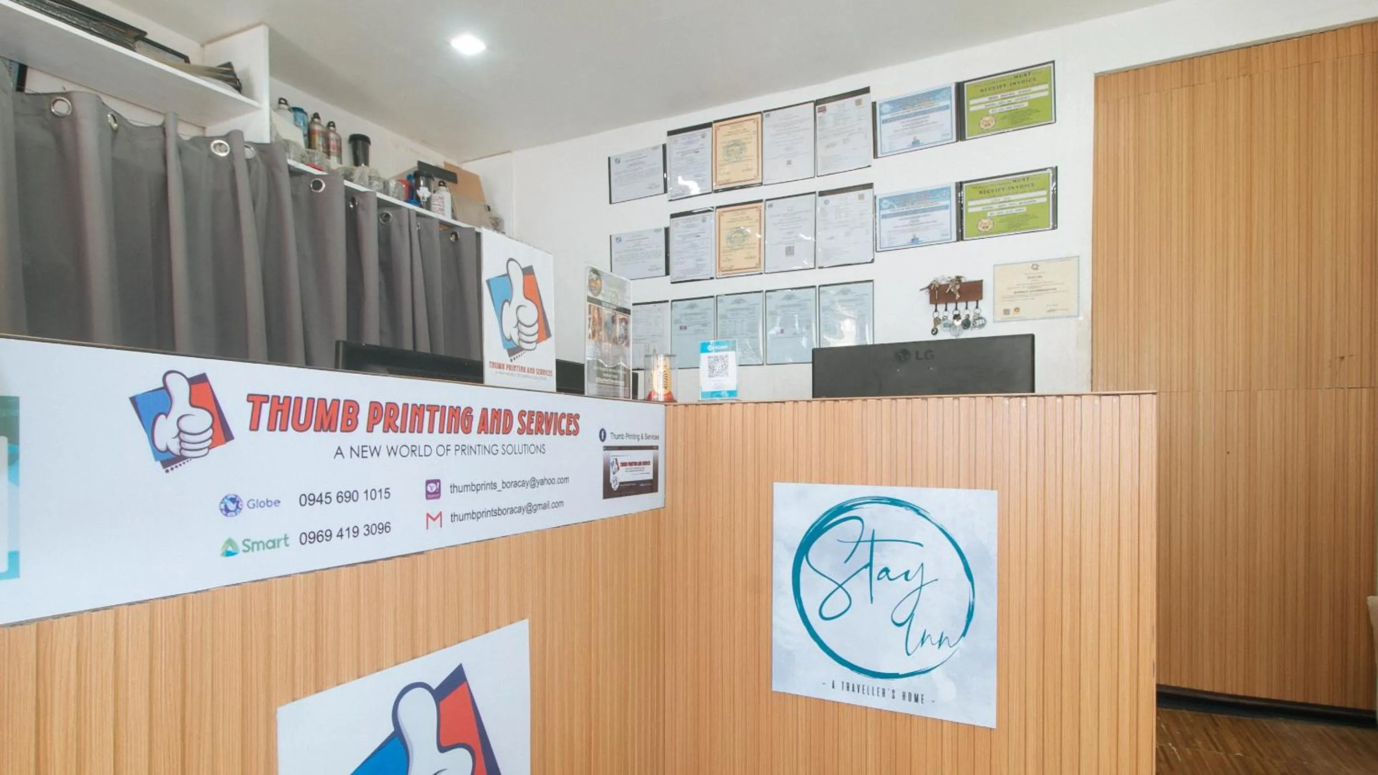 Lobby or reception in Stay Inn Station 1 Boracay by RedDoorz