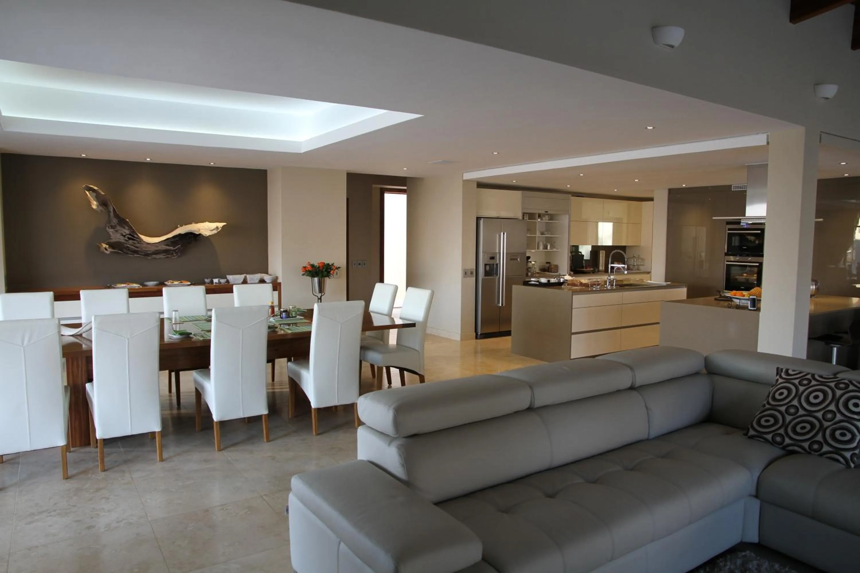 Kitchen or kitchenette in umVangati House