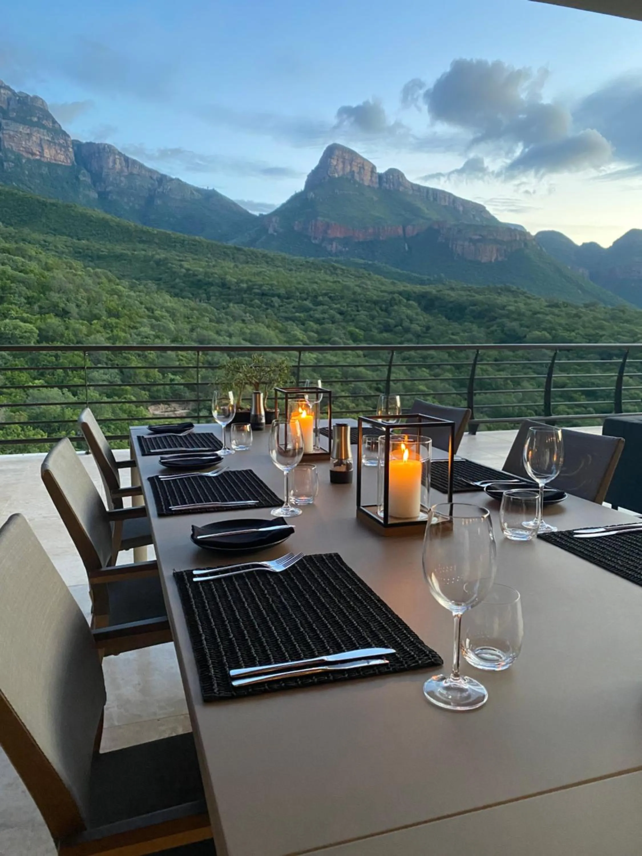 Mountain view in umVangati House