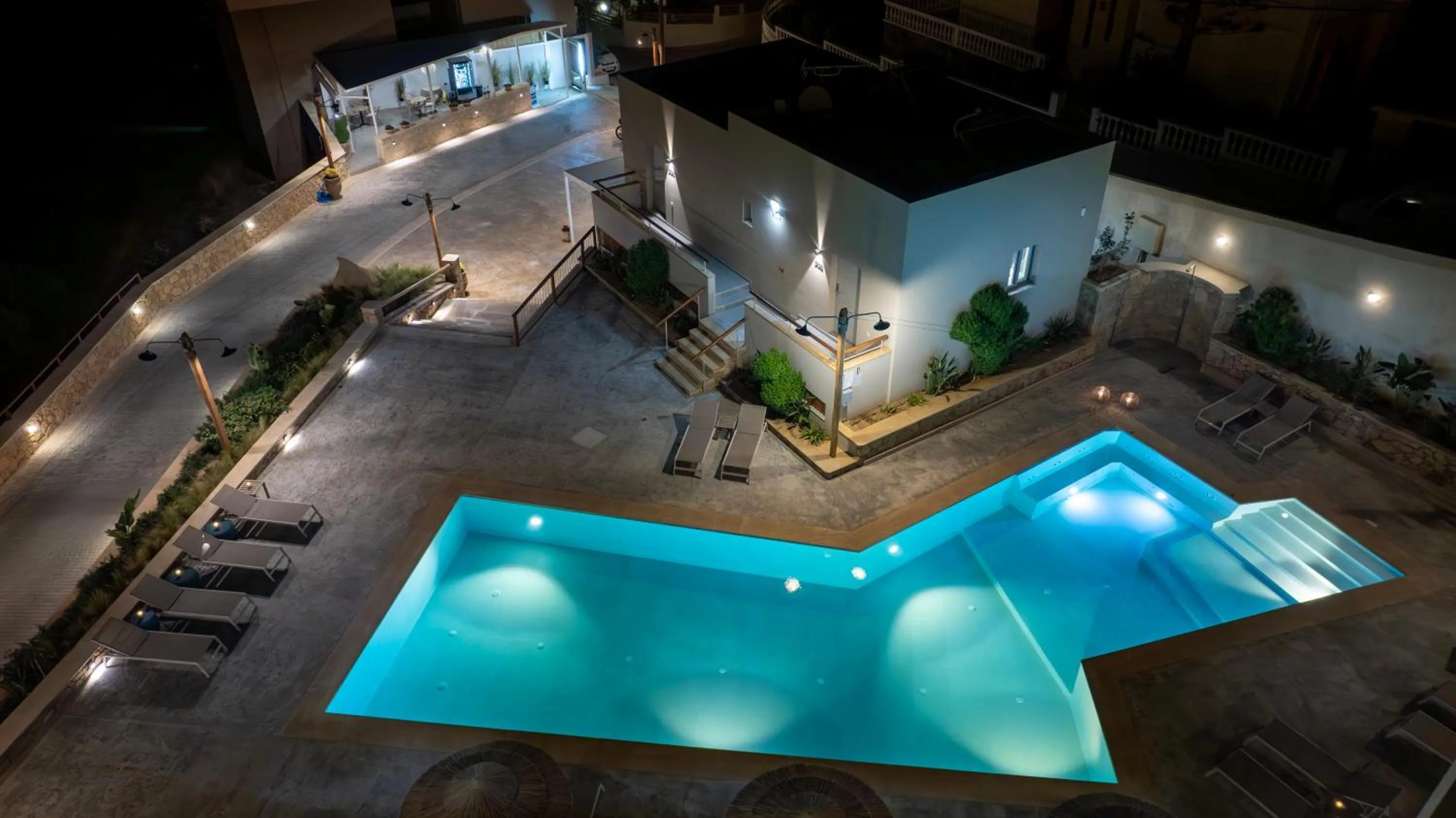 Swimming pool in Villaggio Mare Suites