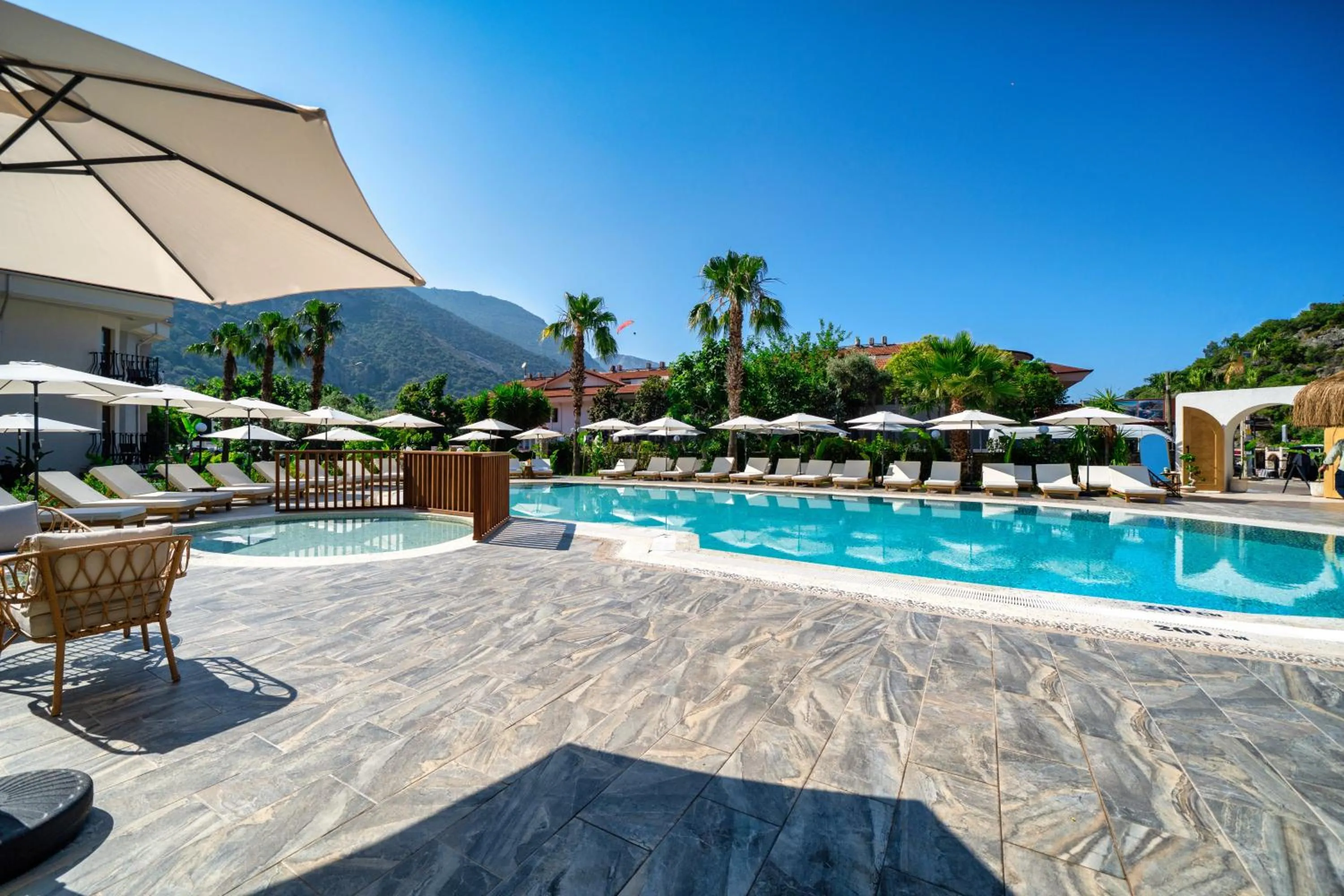 Ata Lagoon Beach Hotel