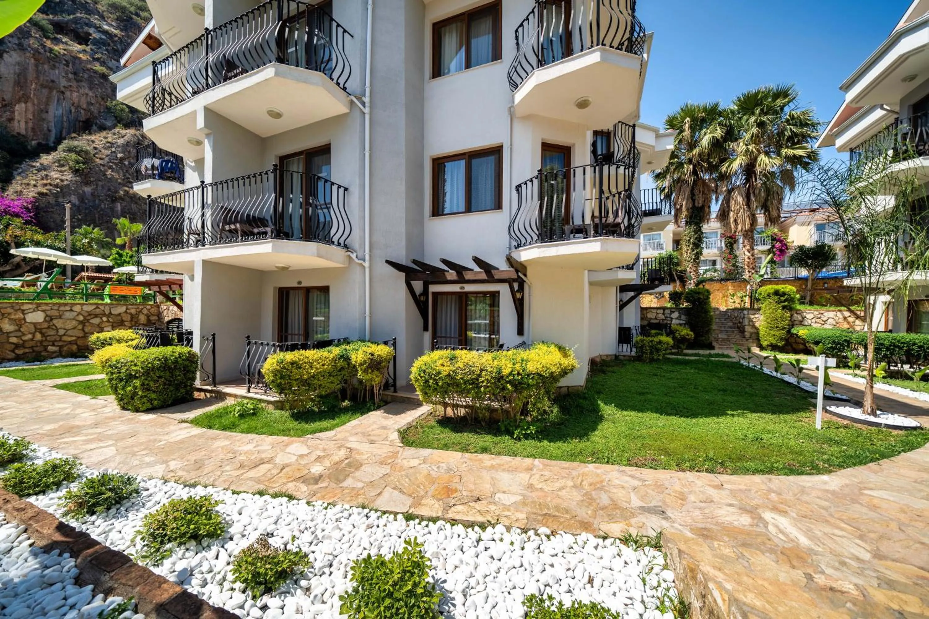 Garden in Ata Lagoon Beach Hotel