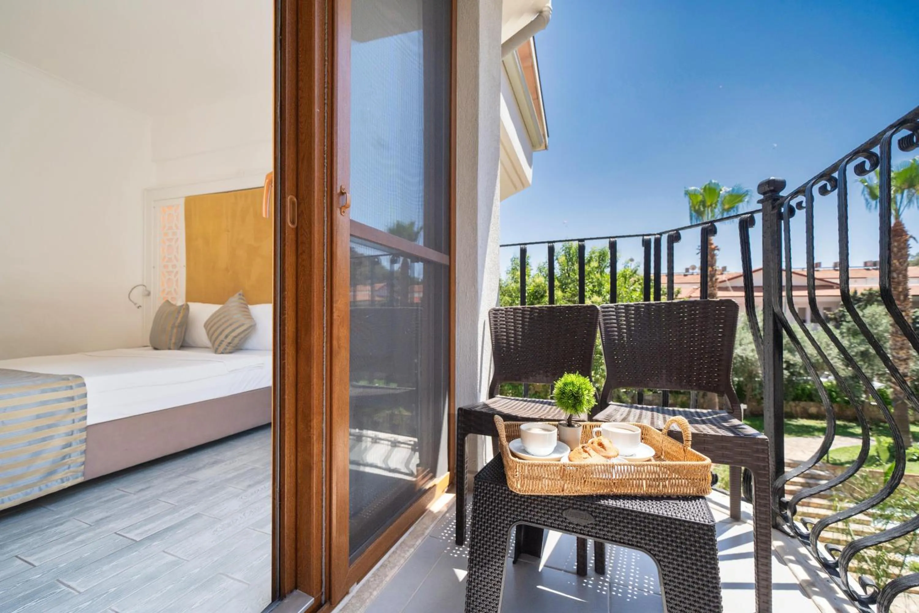 Bed in Ata Lagoon Beach Hotel