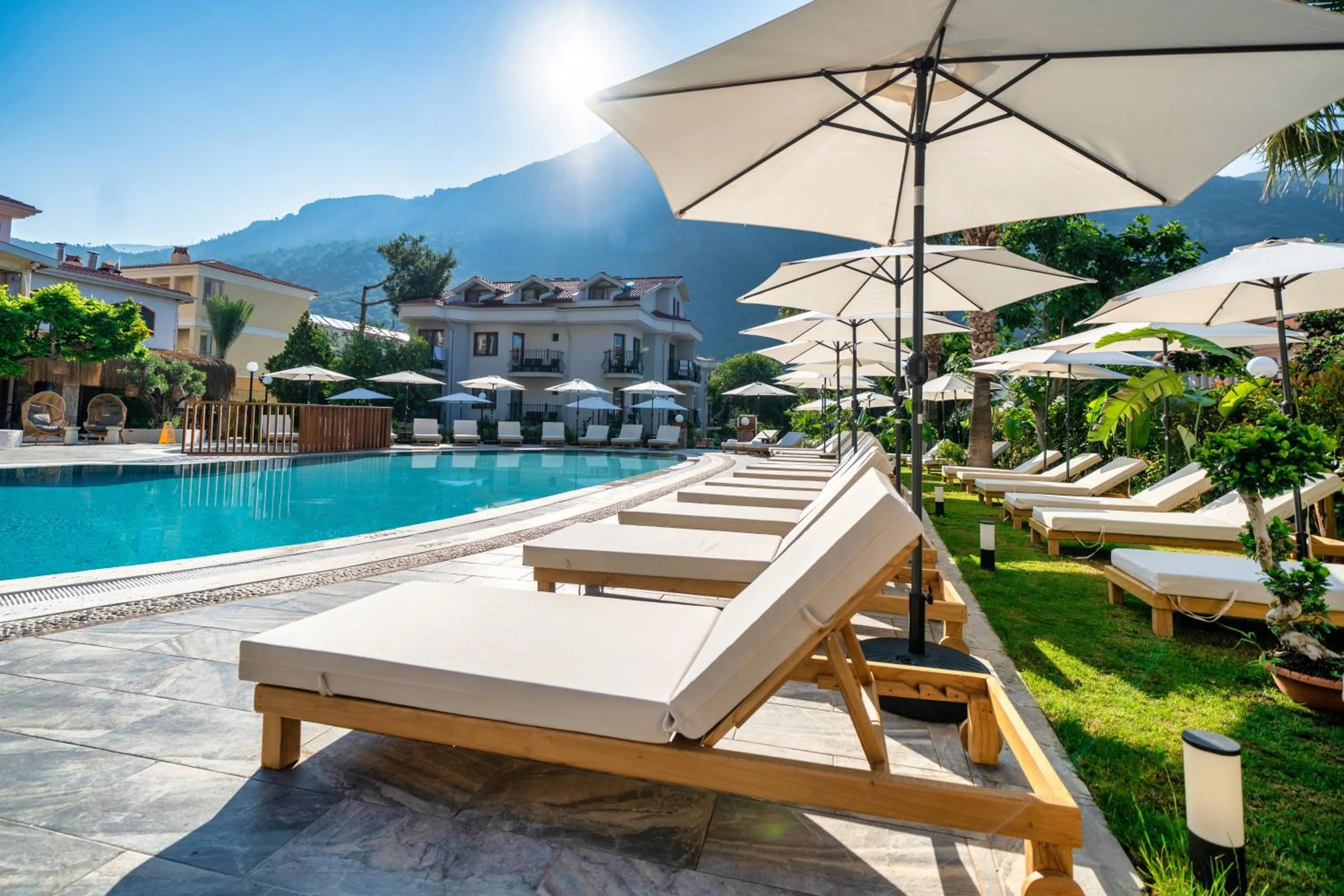 Ata Lagoon Beach Hotel