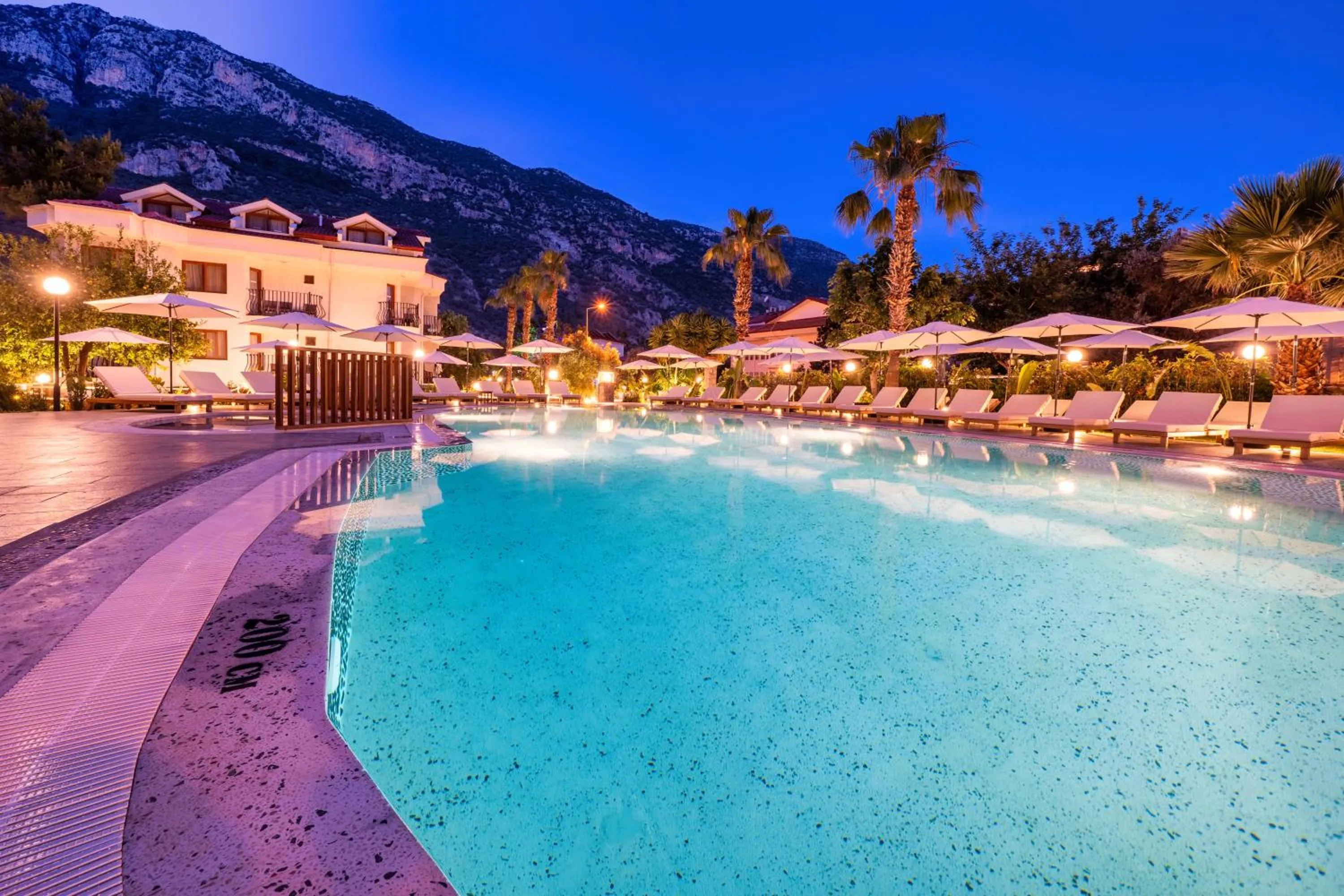 Ata Lagoon Beach Hotel