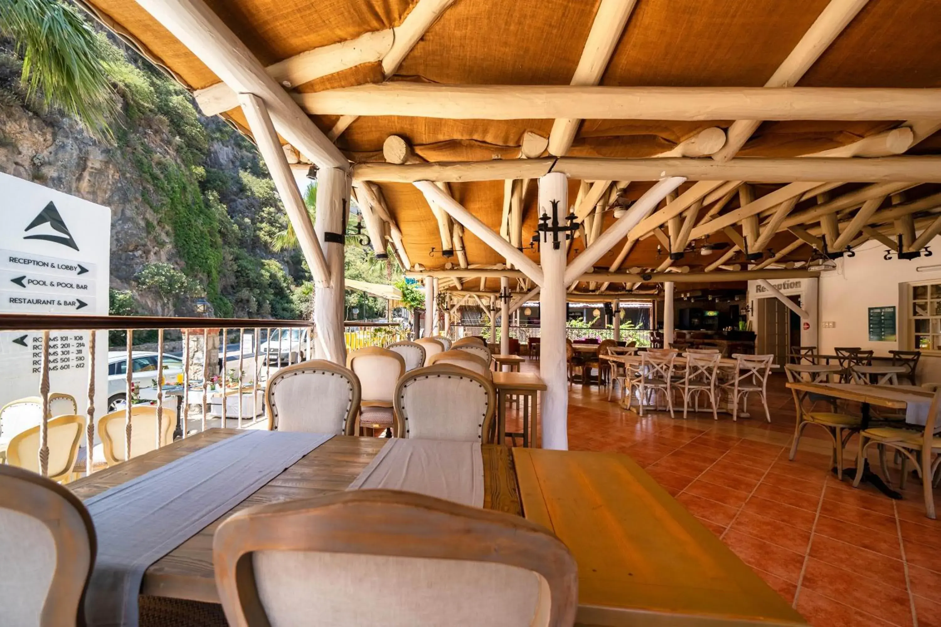 Restaurant/places to eat in Ata Lagoon Beach Hotel Restaurant/places to eat in Ata Lagoon Beach Hotel