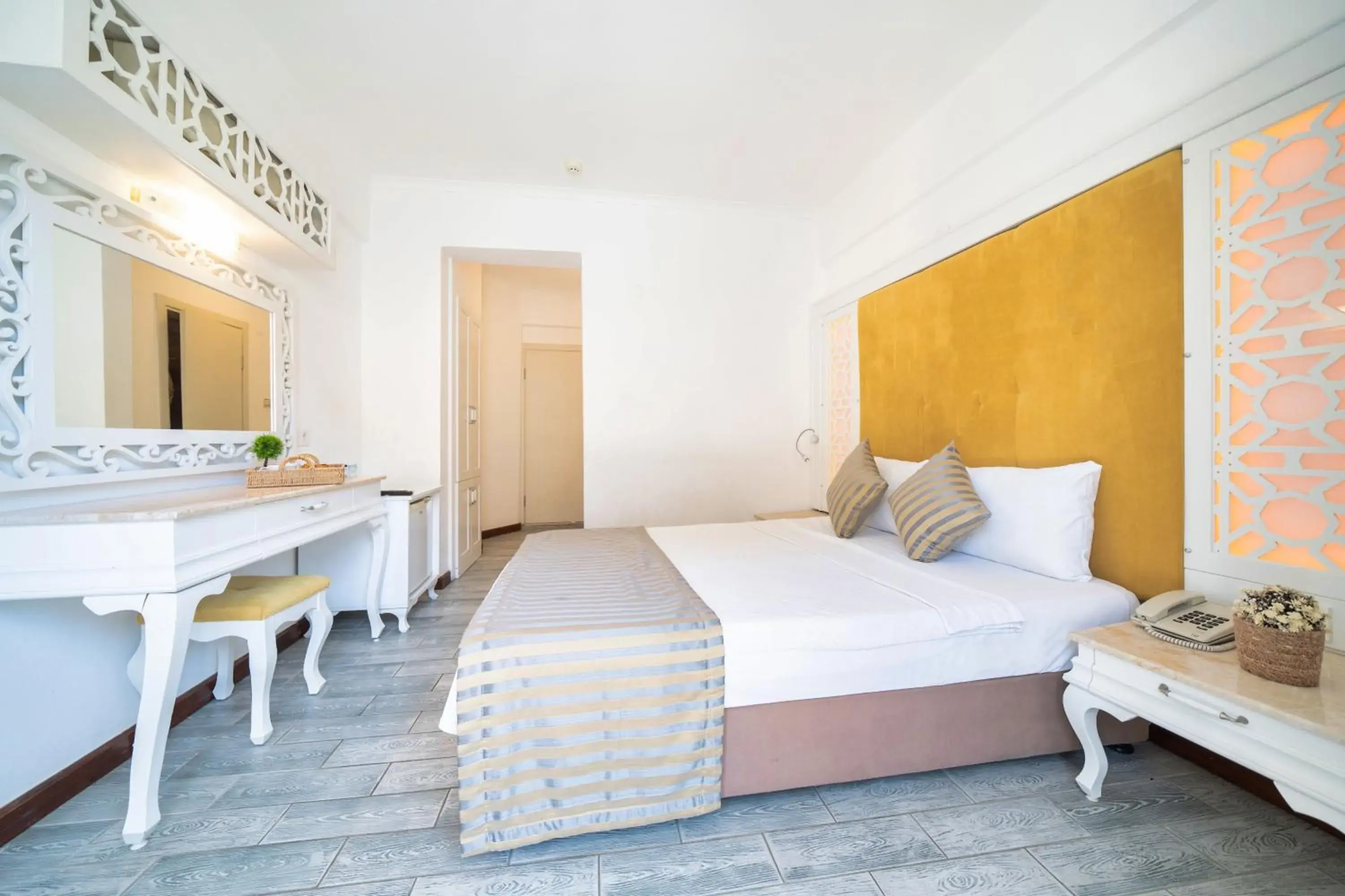 Bed in Ata Lagoon Beach Hotel Bed in Ata Lagoon Beach Hotel